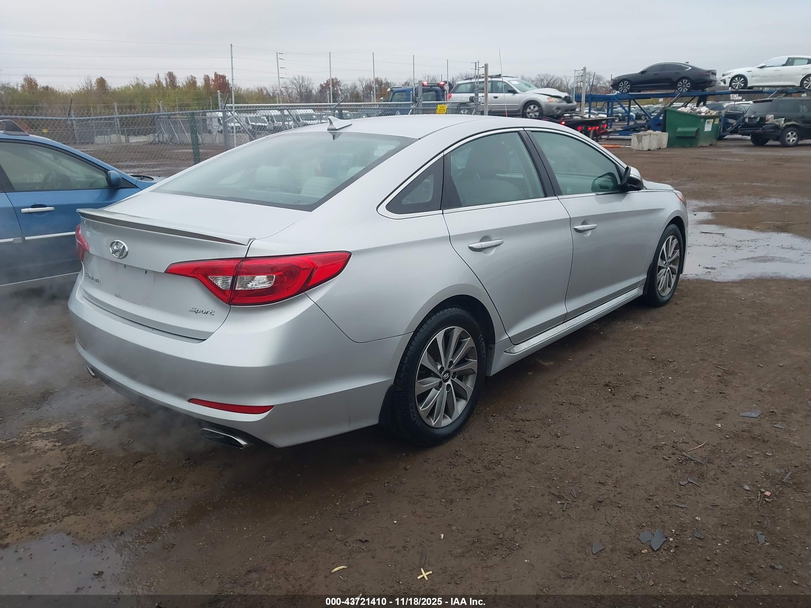 HYUNDAI SONATA image 4
