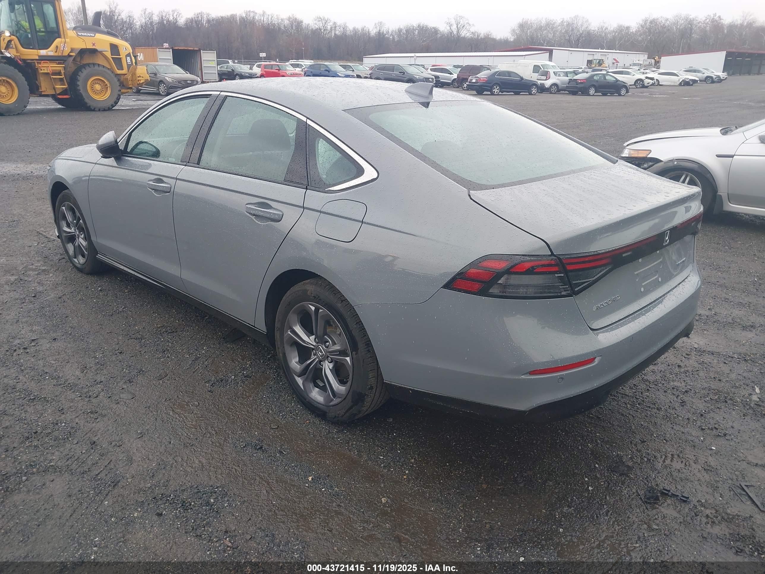 HONDA ACCORD image 3