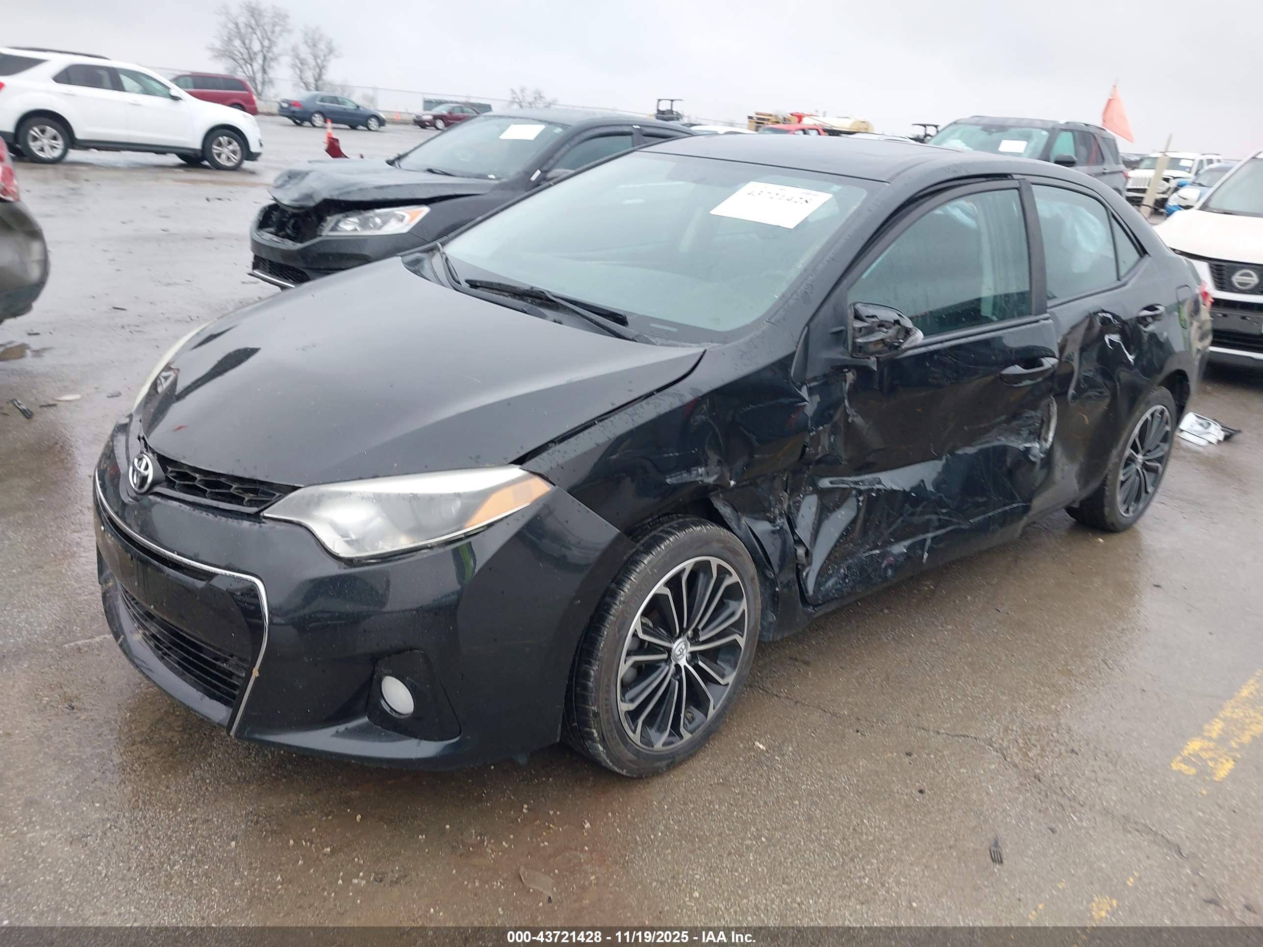 TOYOTA COROLLA image 2