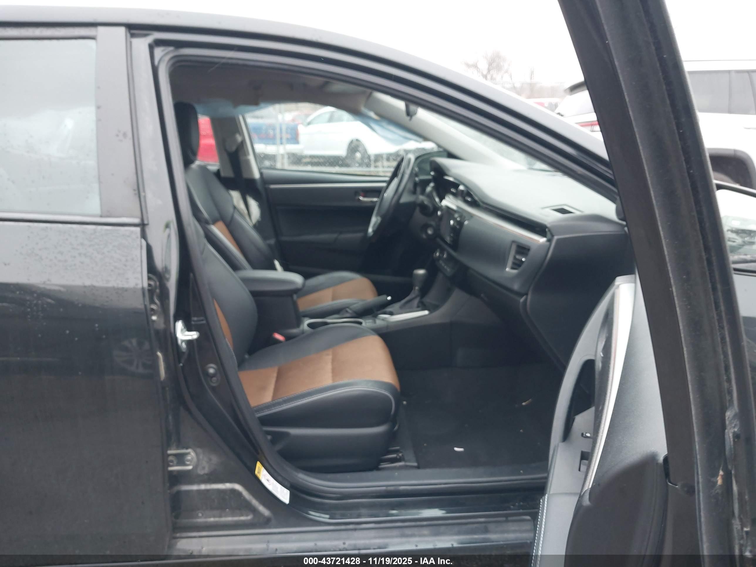 TOYOTA COROLLA image 5