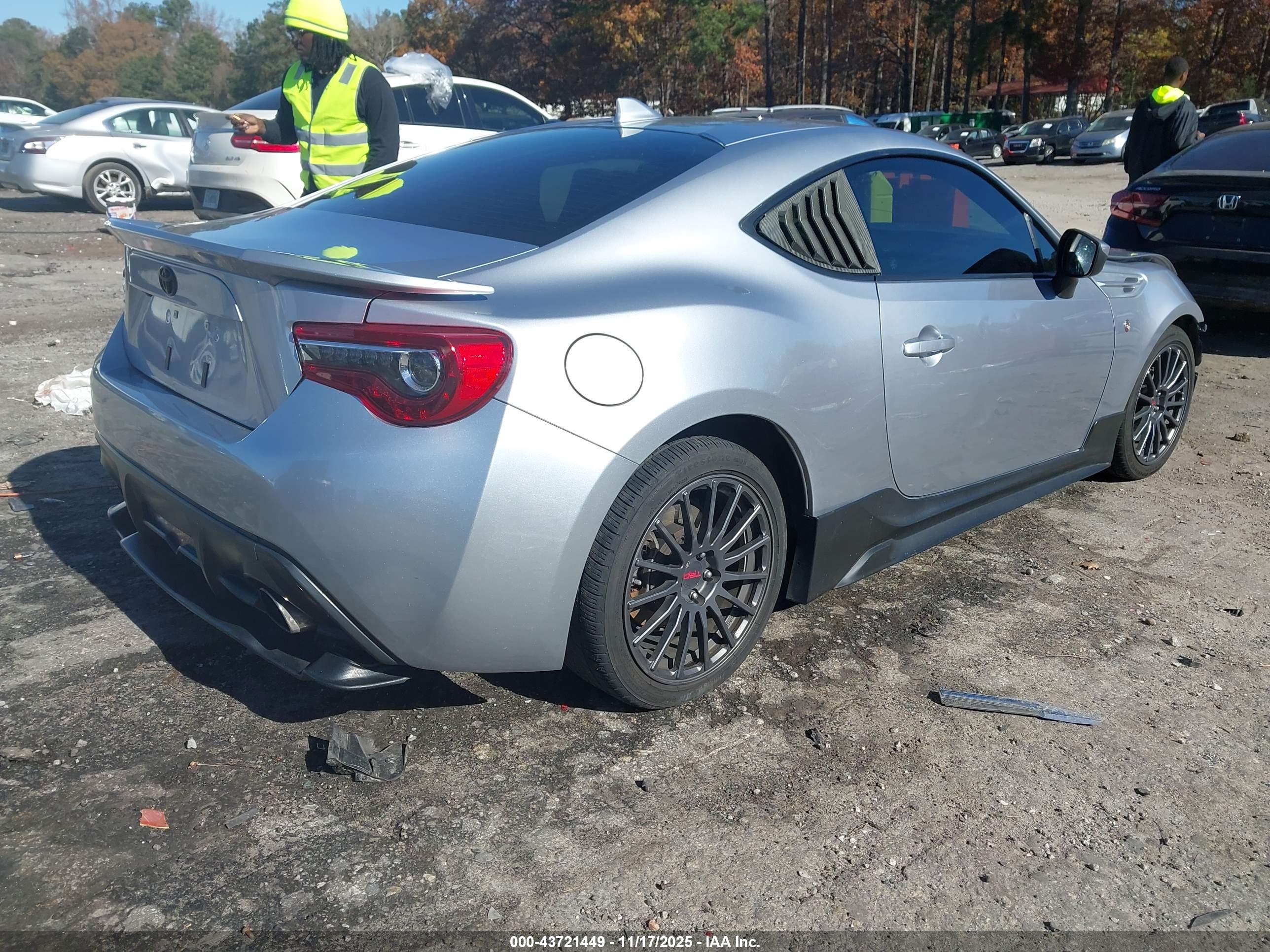TOYOTA 86 image 4