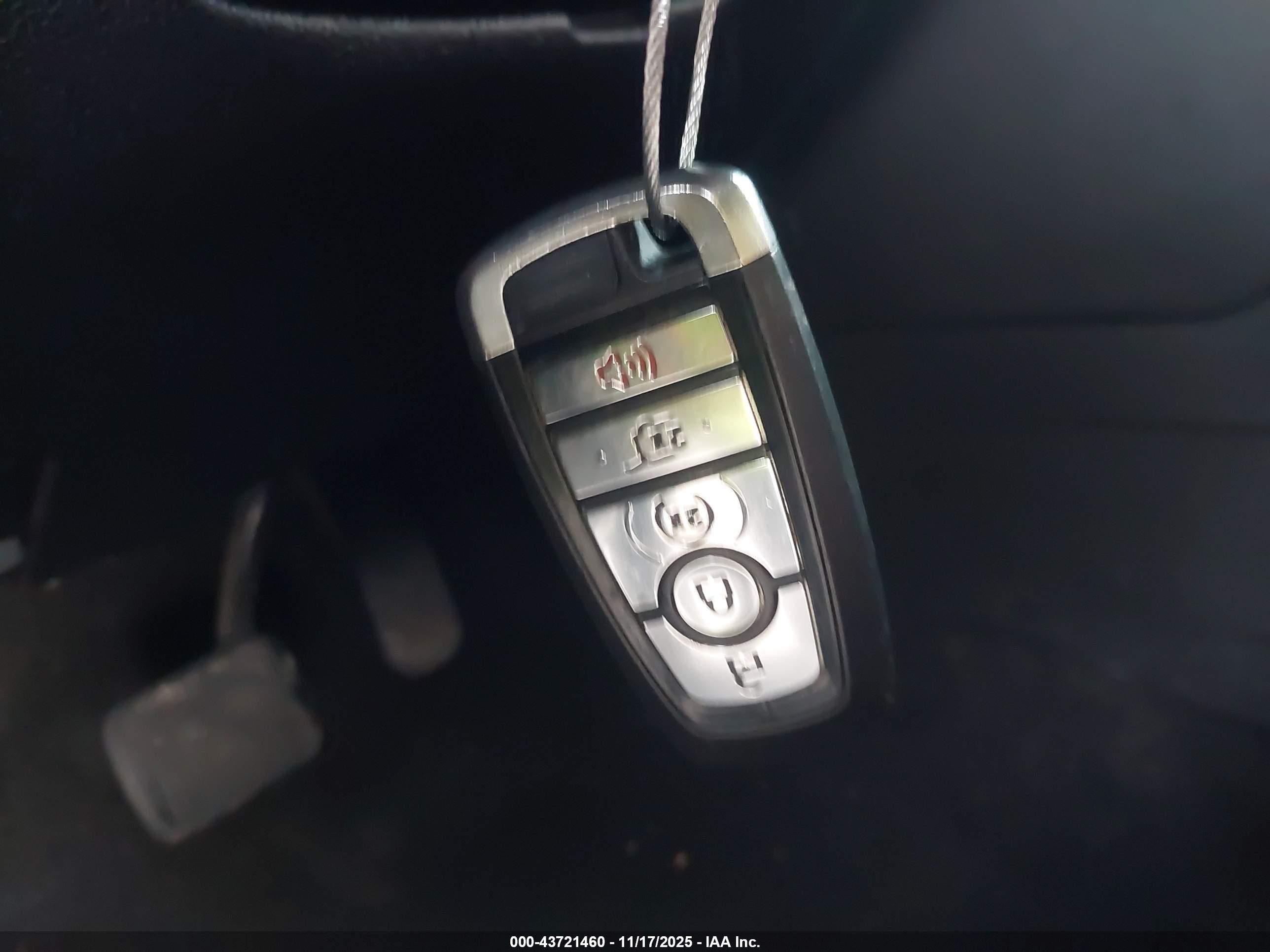 FORD EXPLORER image 11