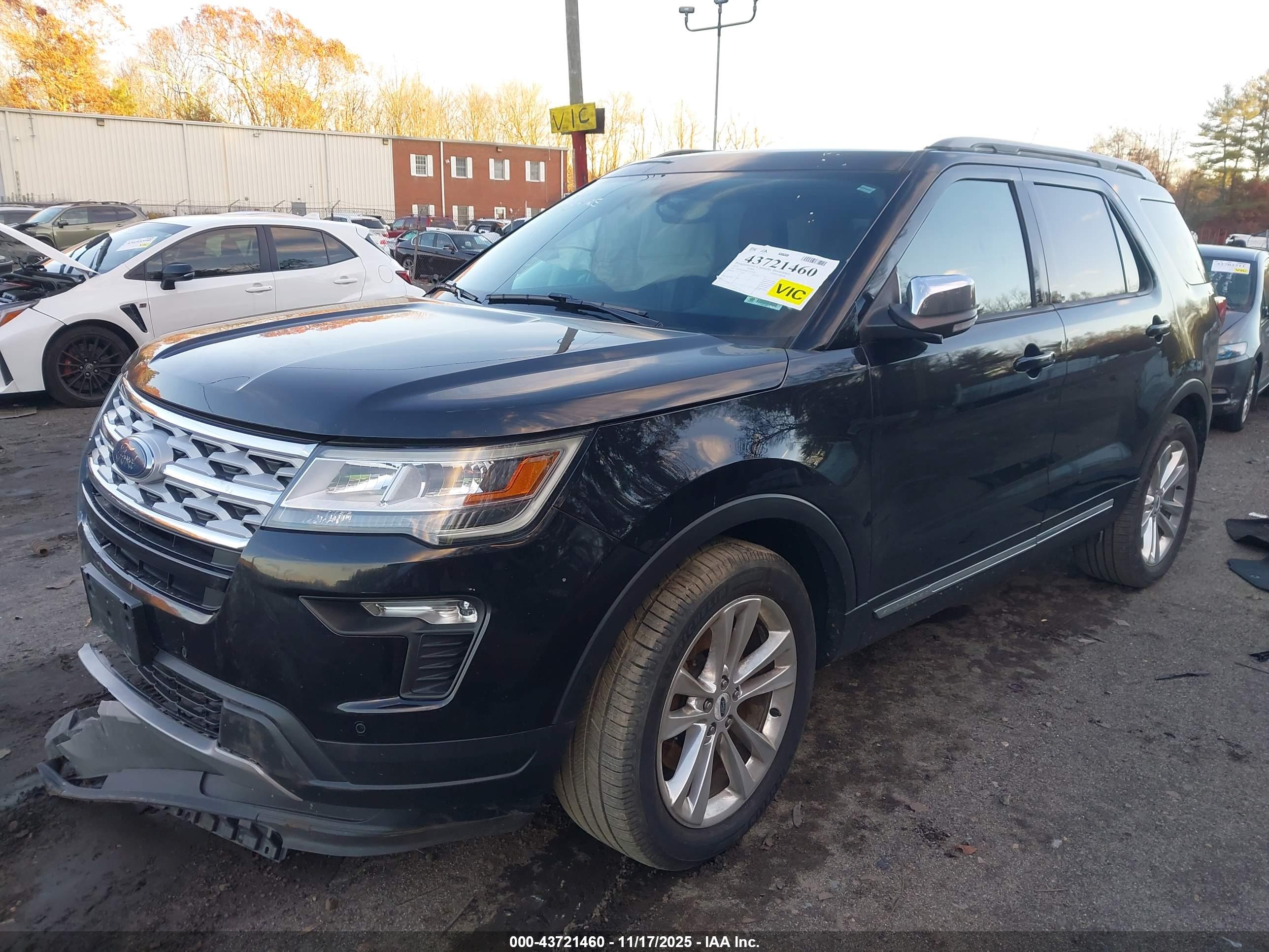 FORD EXPLORER image 2