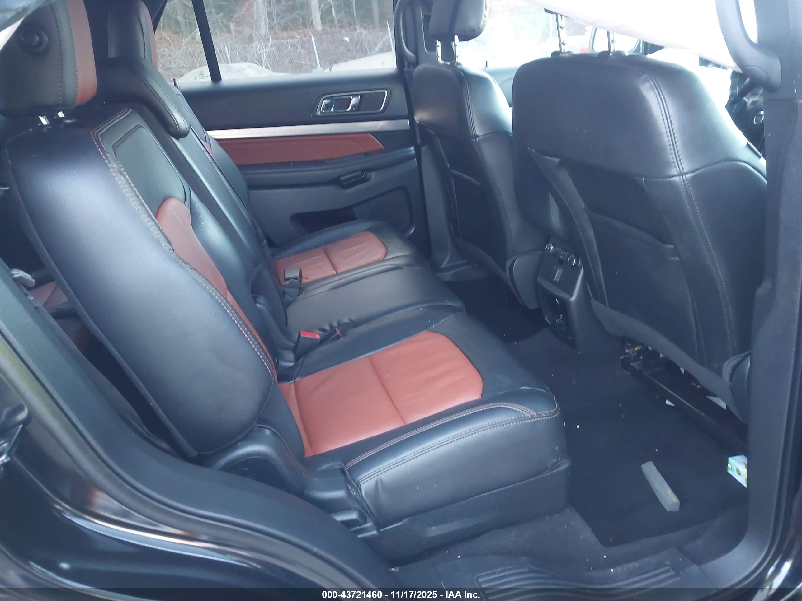 FORD EXPLORER image 8