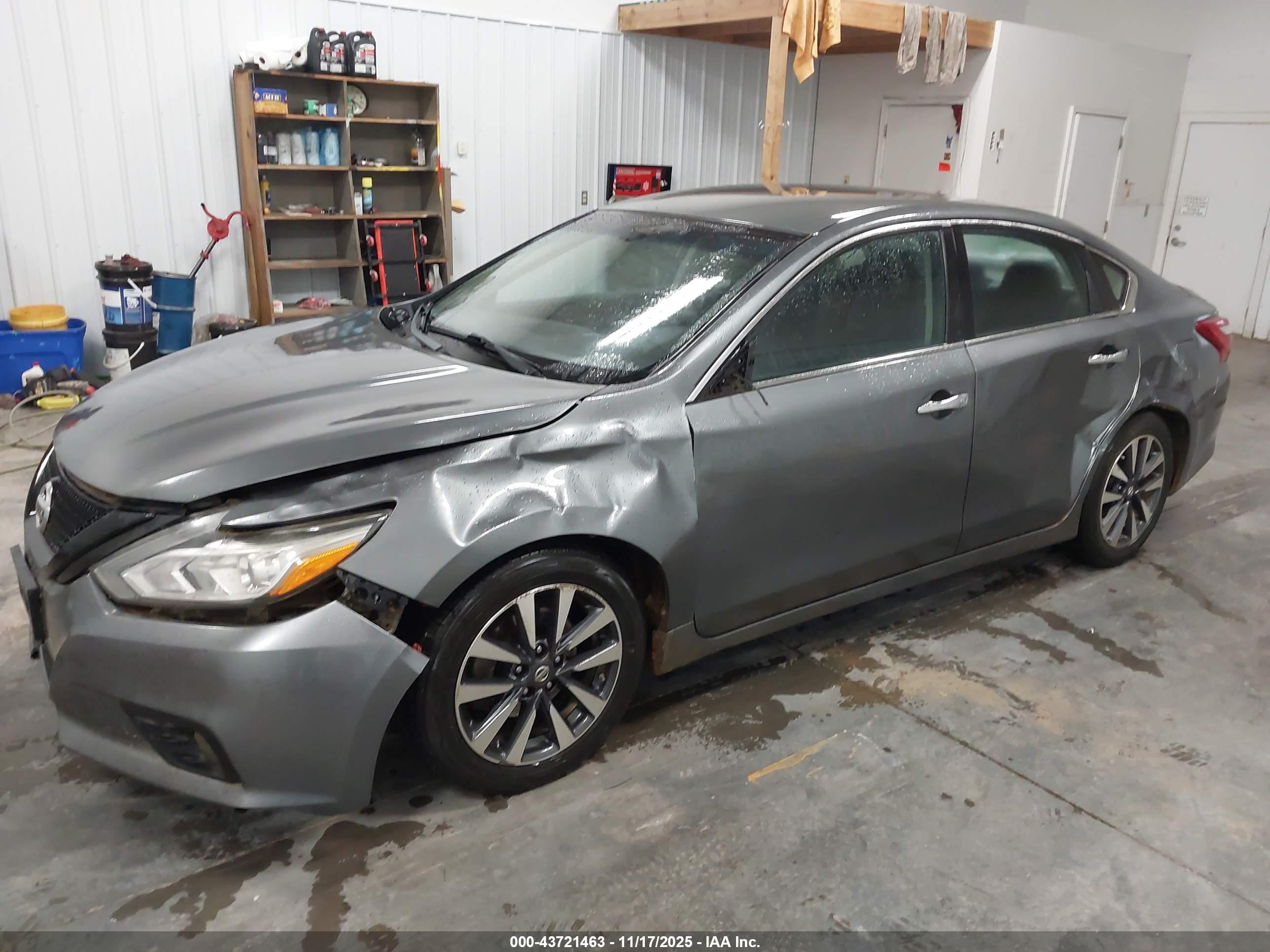 NISSAN ALTIMA image 6