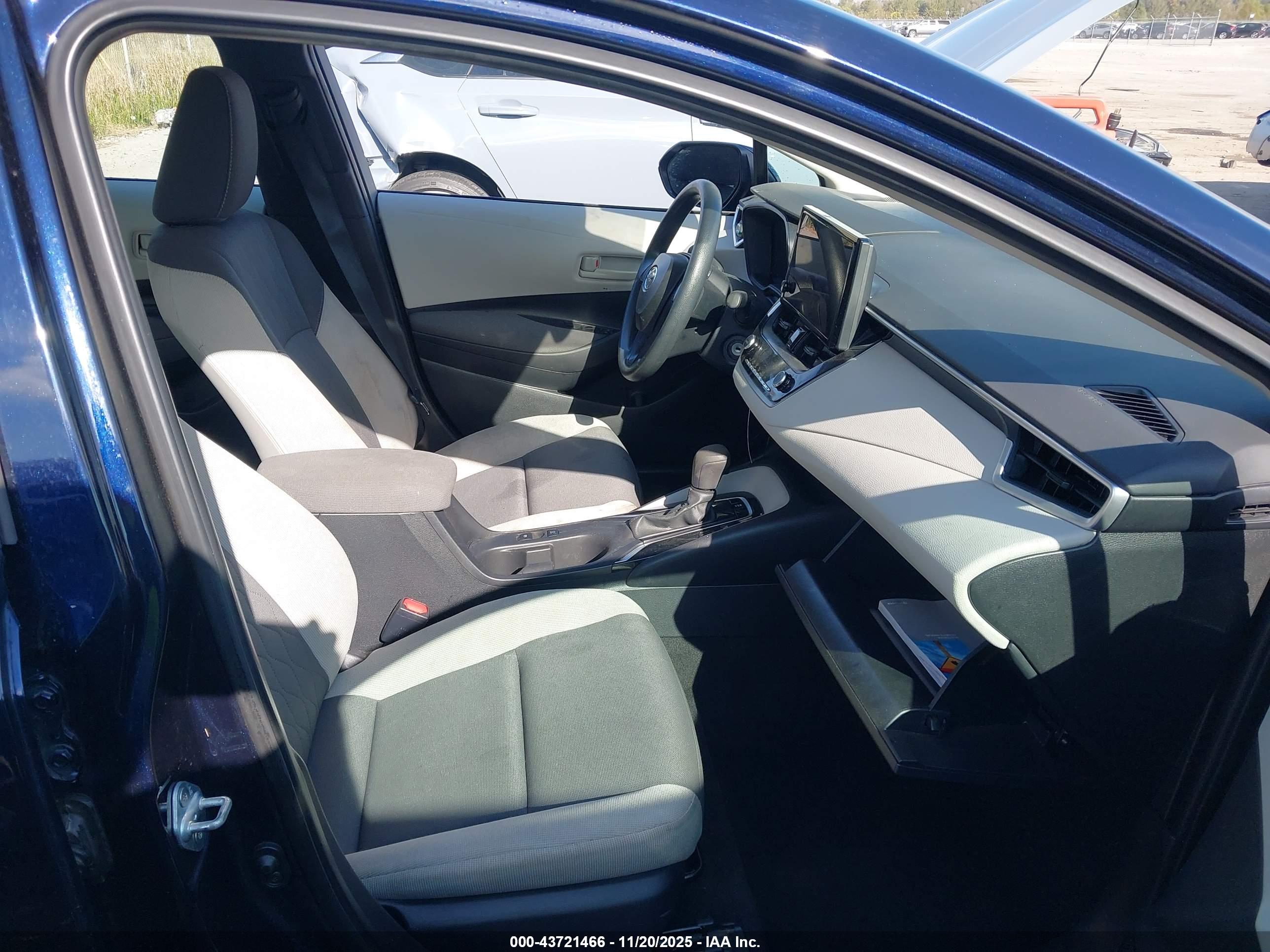 TOYOTA COROLLA image 5
