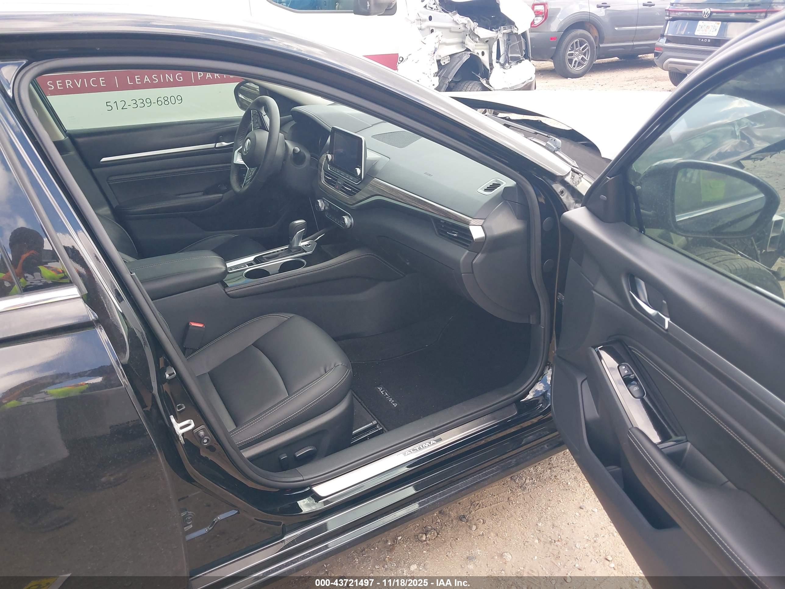 NISSAN ALTIMA image 5