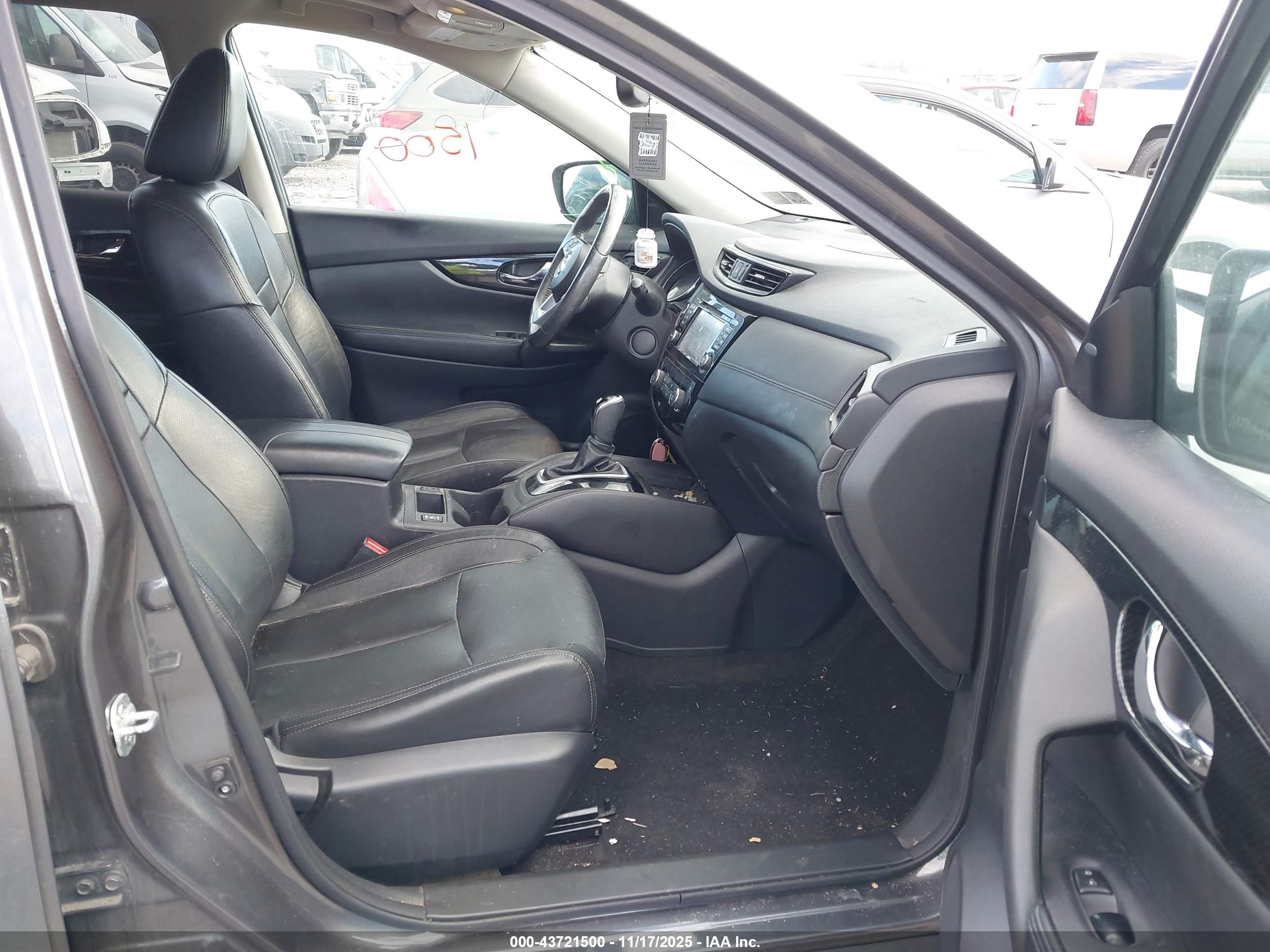 NISSAN ROGUE image 5