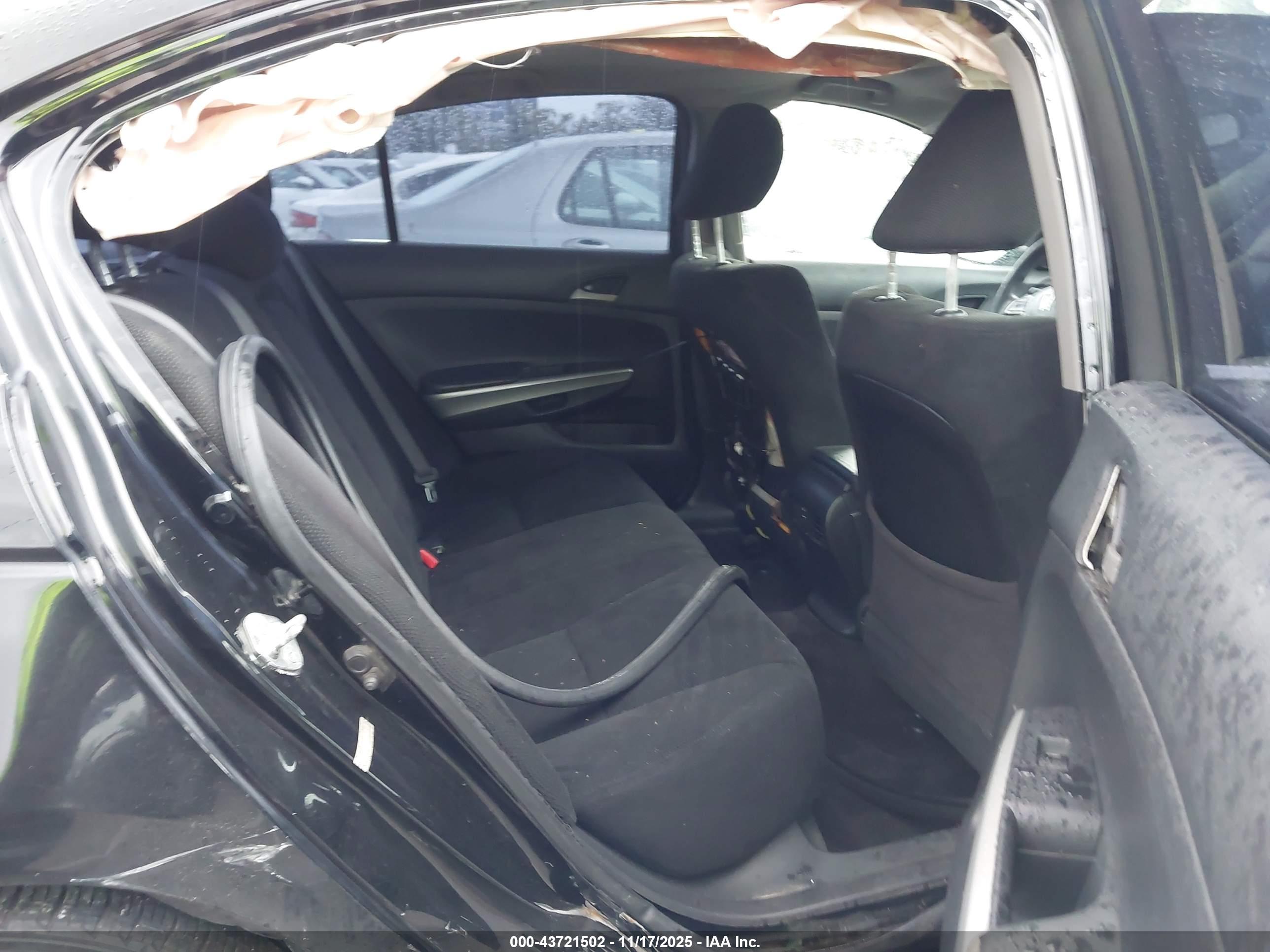 HONDA ACCORD image 8