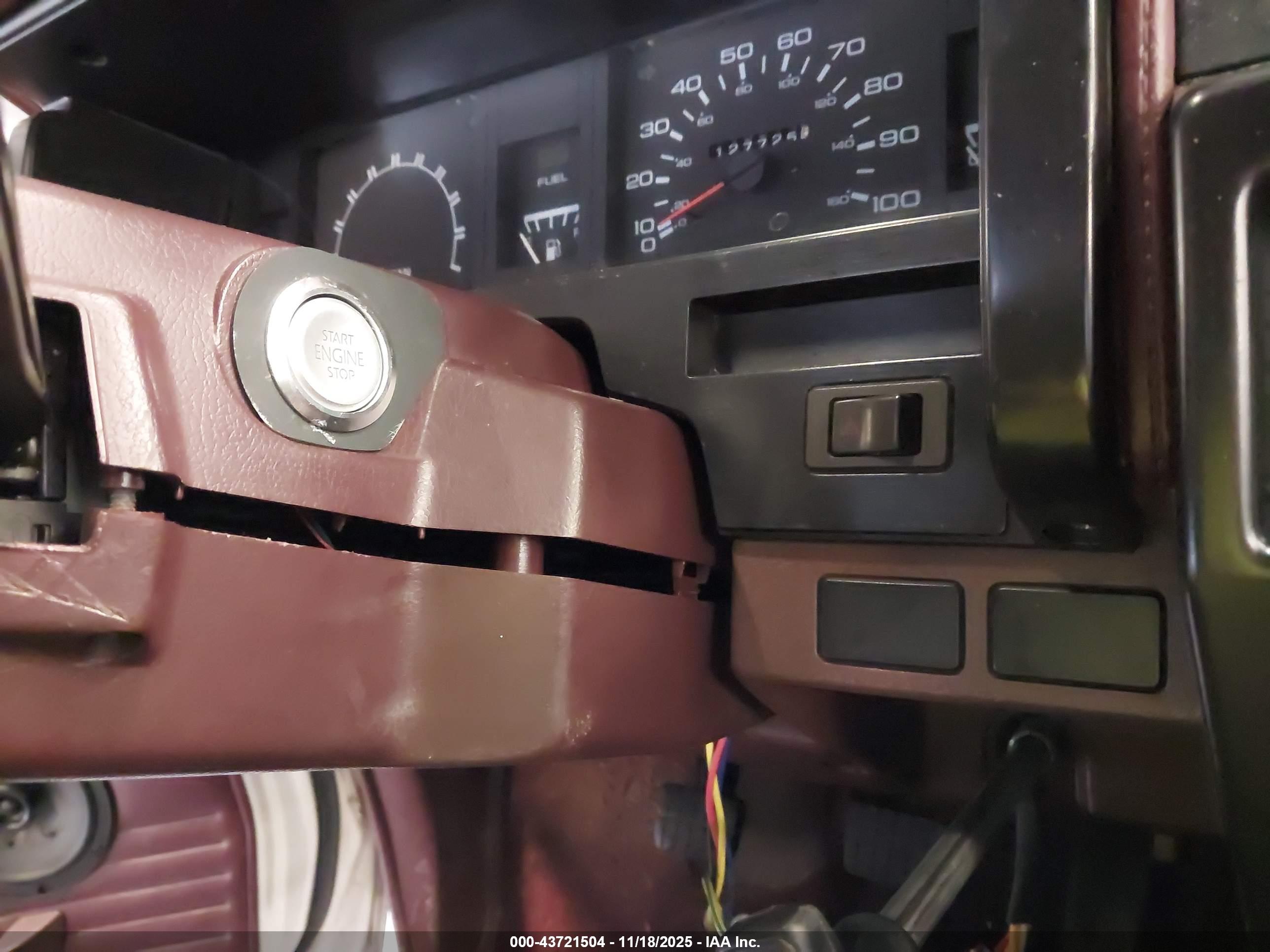 NISSAN TRUCK image 6