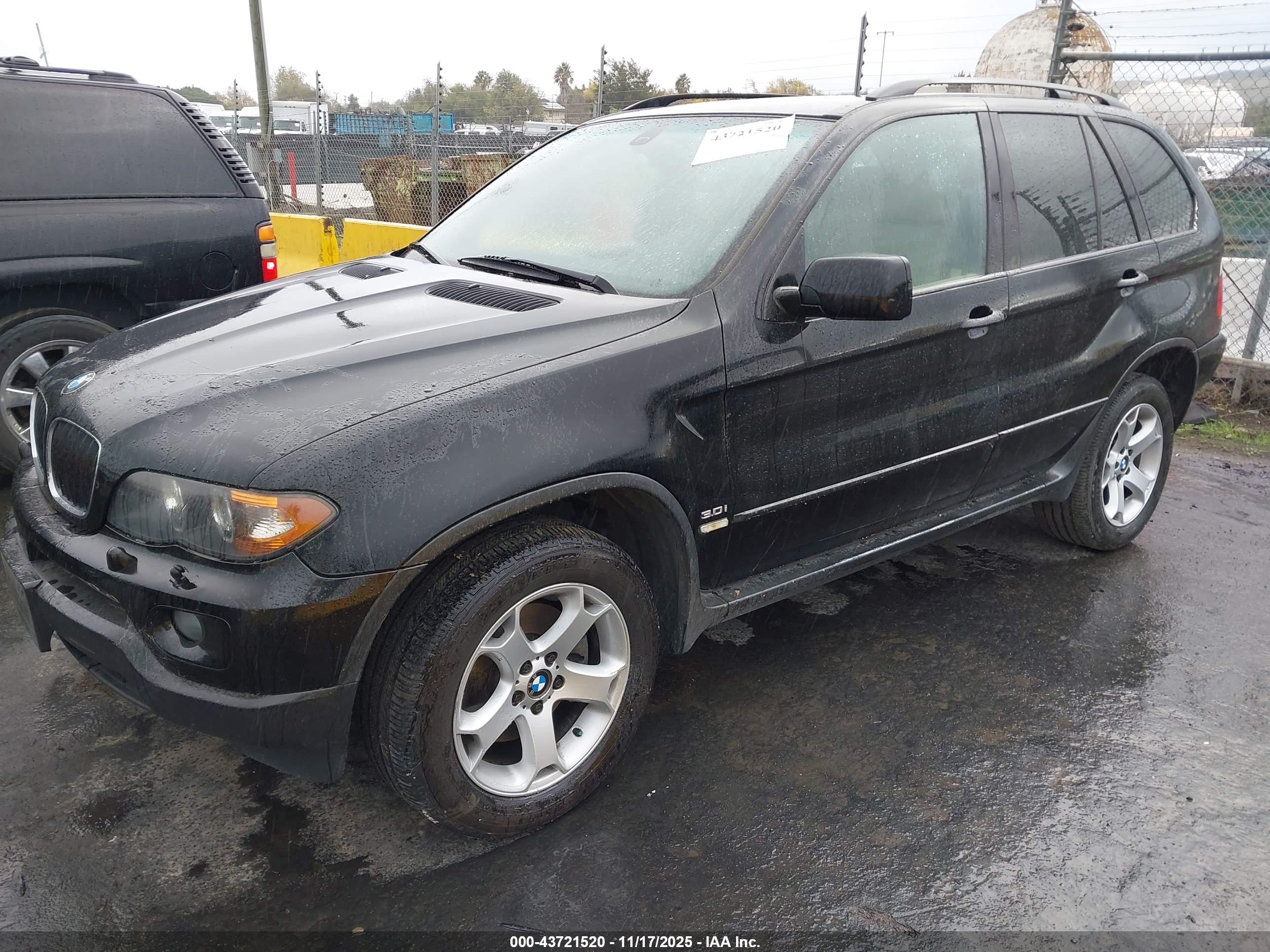 BMW X5 image 2