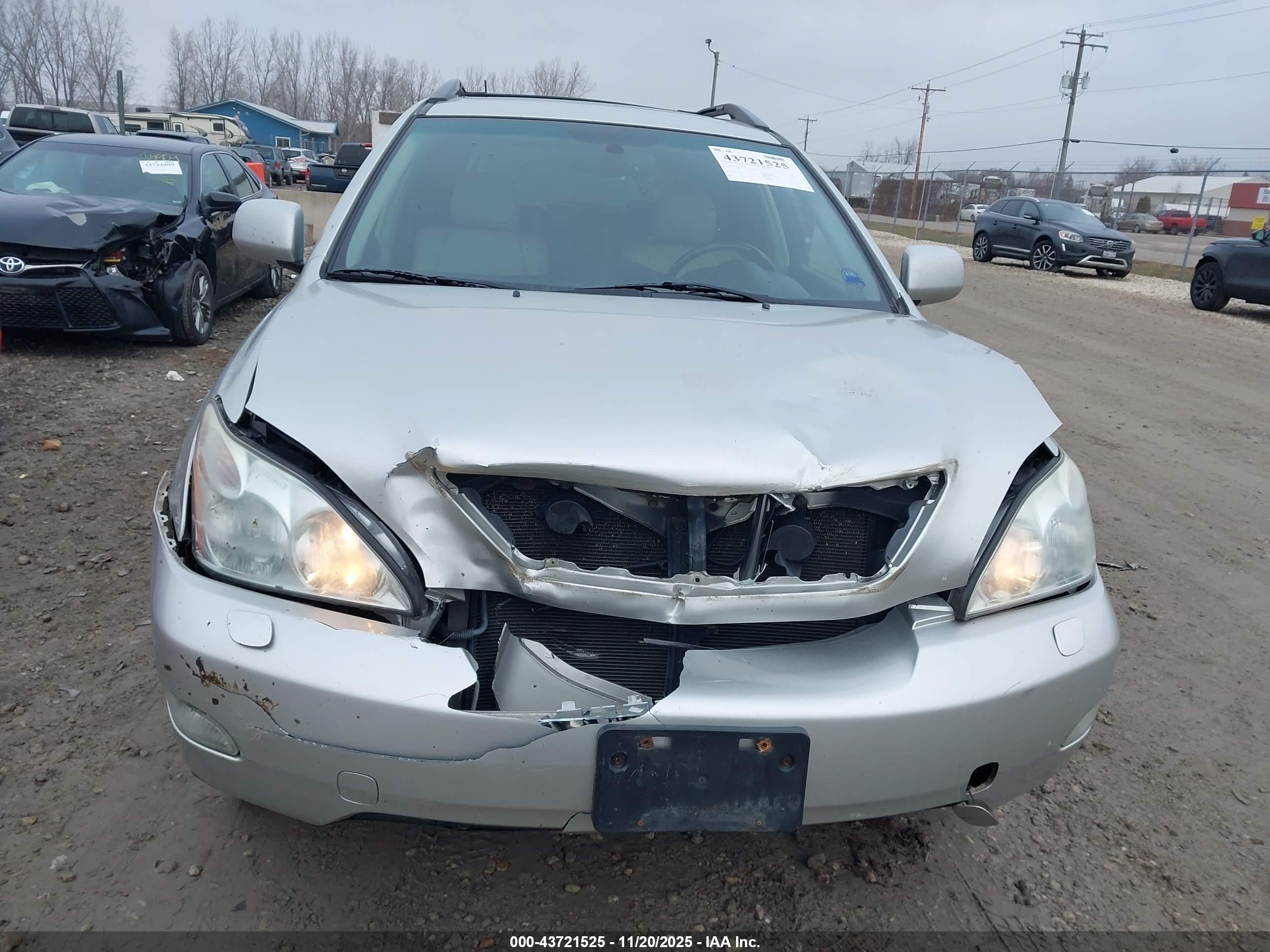 LEXUS RX image 6