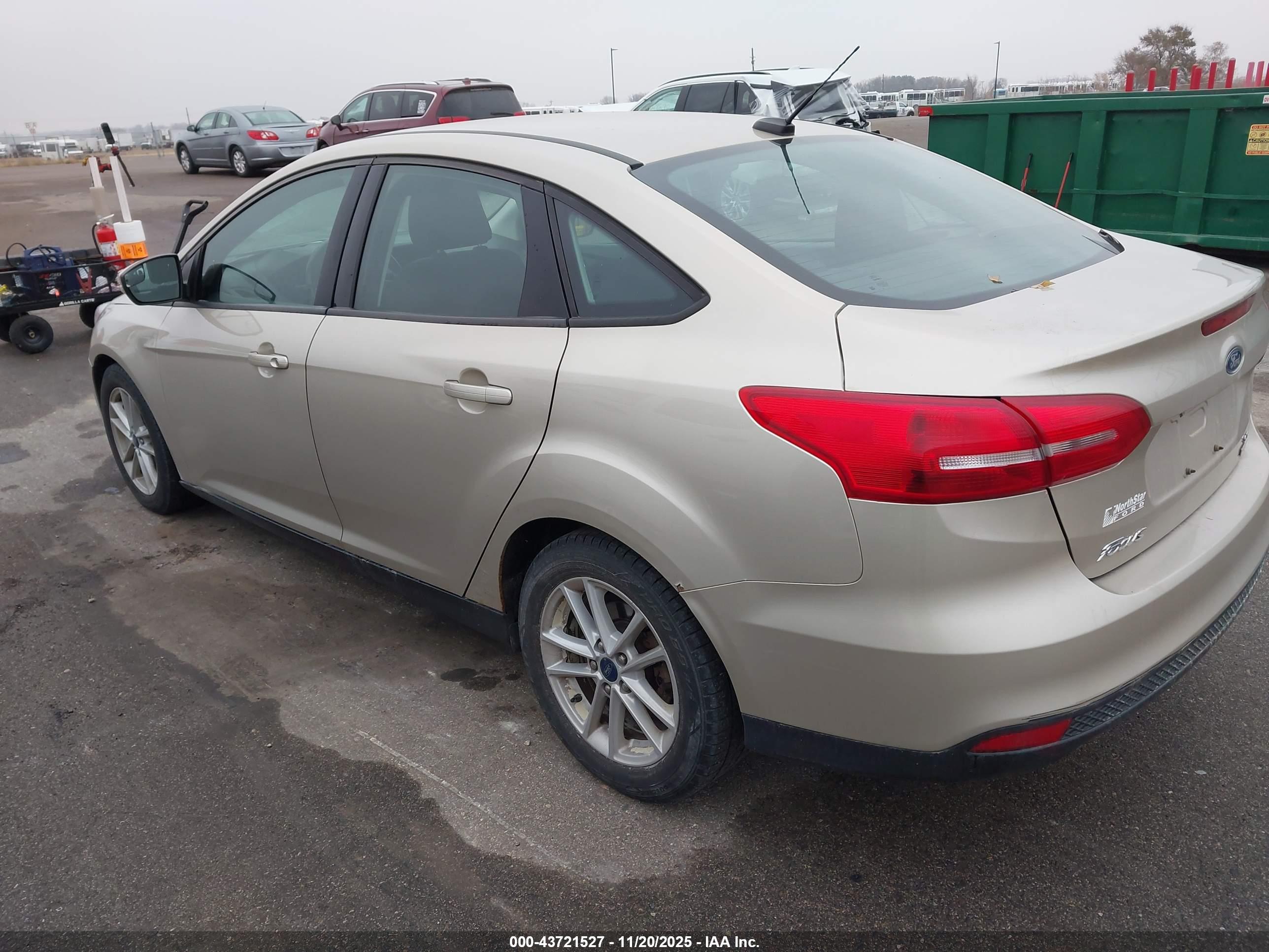 FORD FOCUS image 3