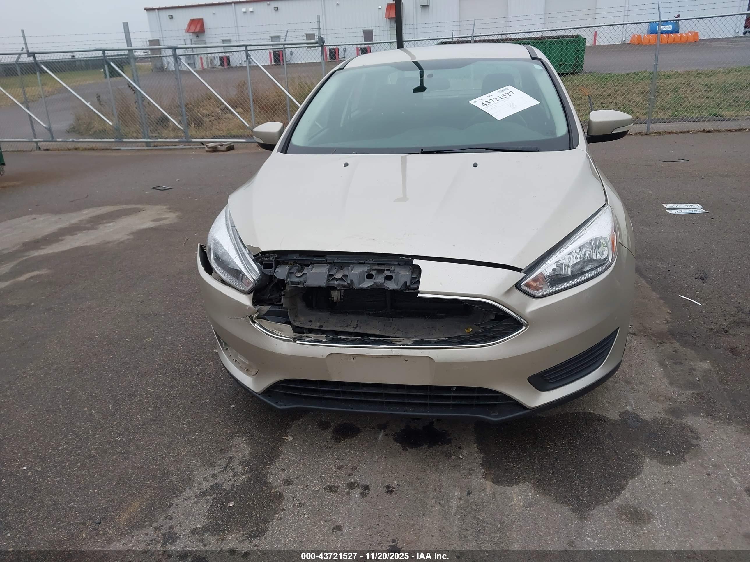 FORD FOCUS image 6