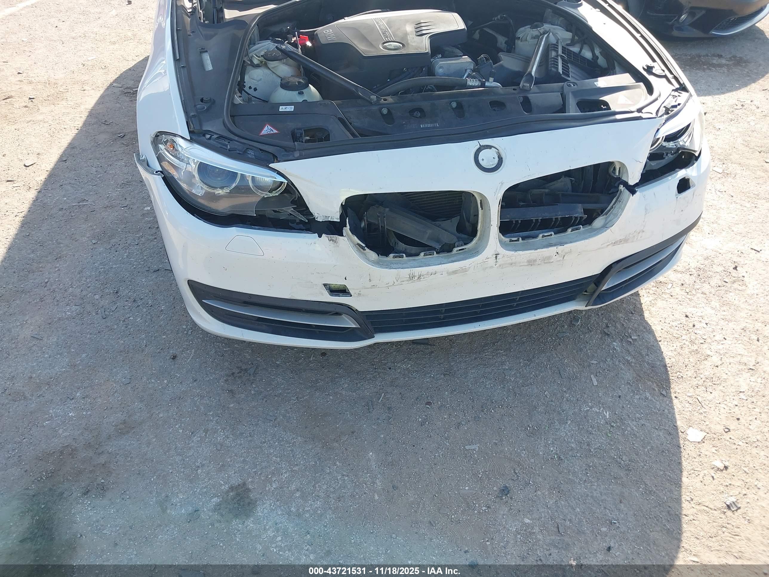 BMW 528I image 6