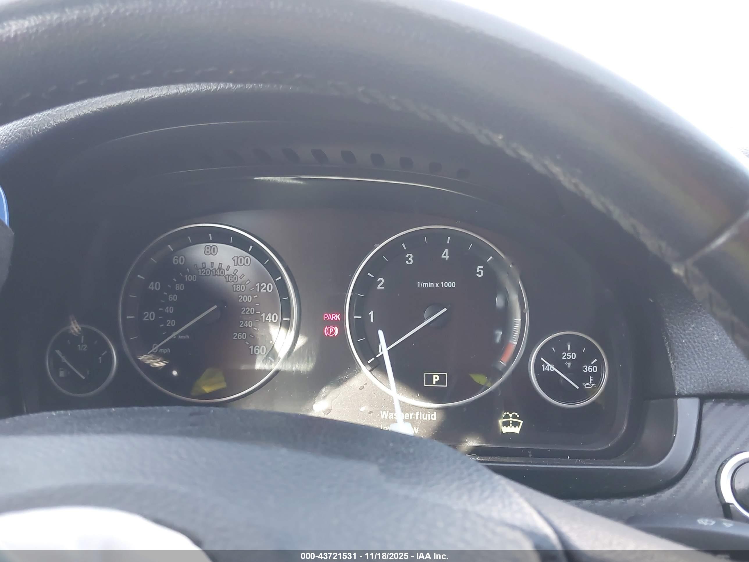 BMW 528I image 7
