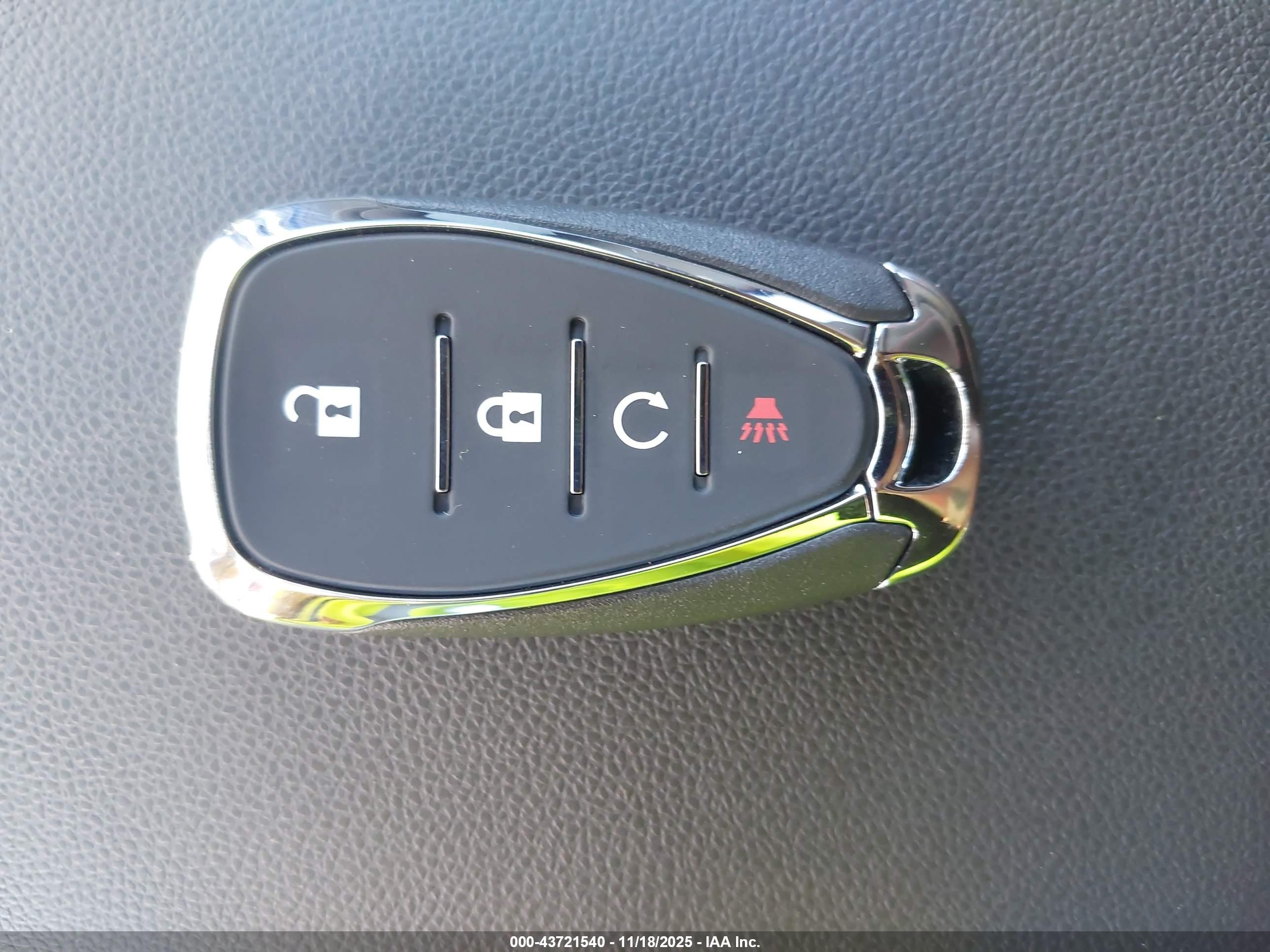 CHEVROLET TRAX image 11
