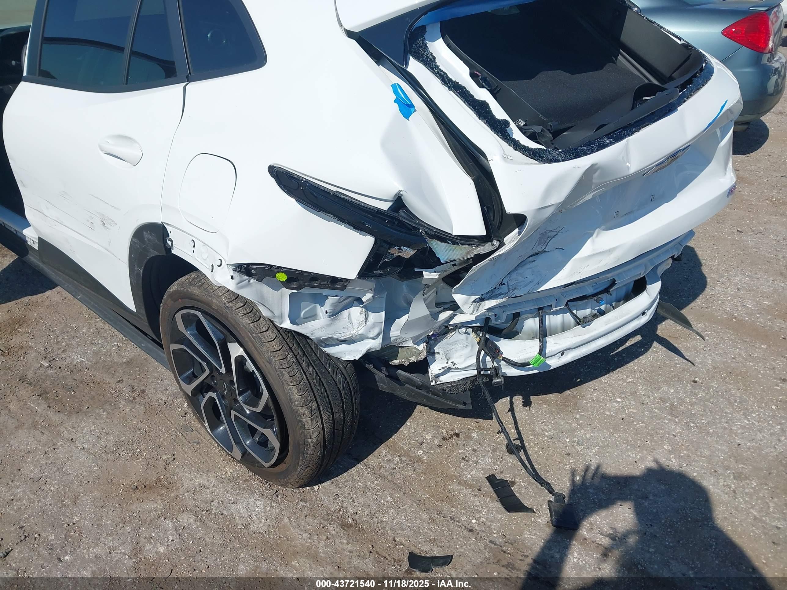 CHEVROLET TRAX image 6