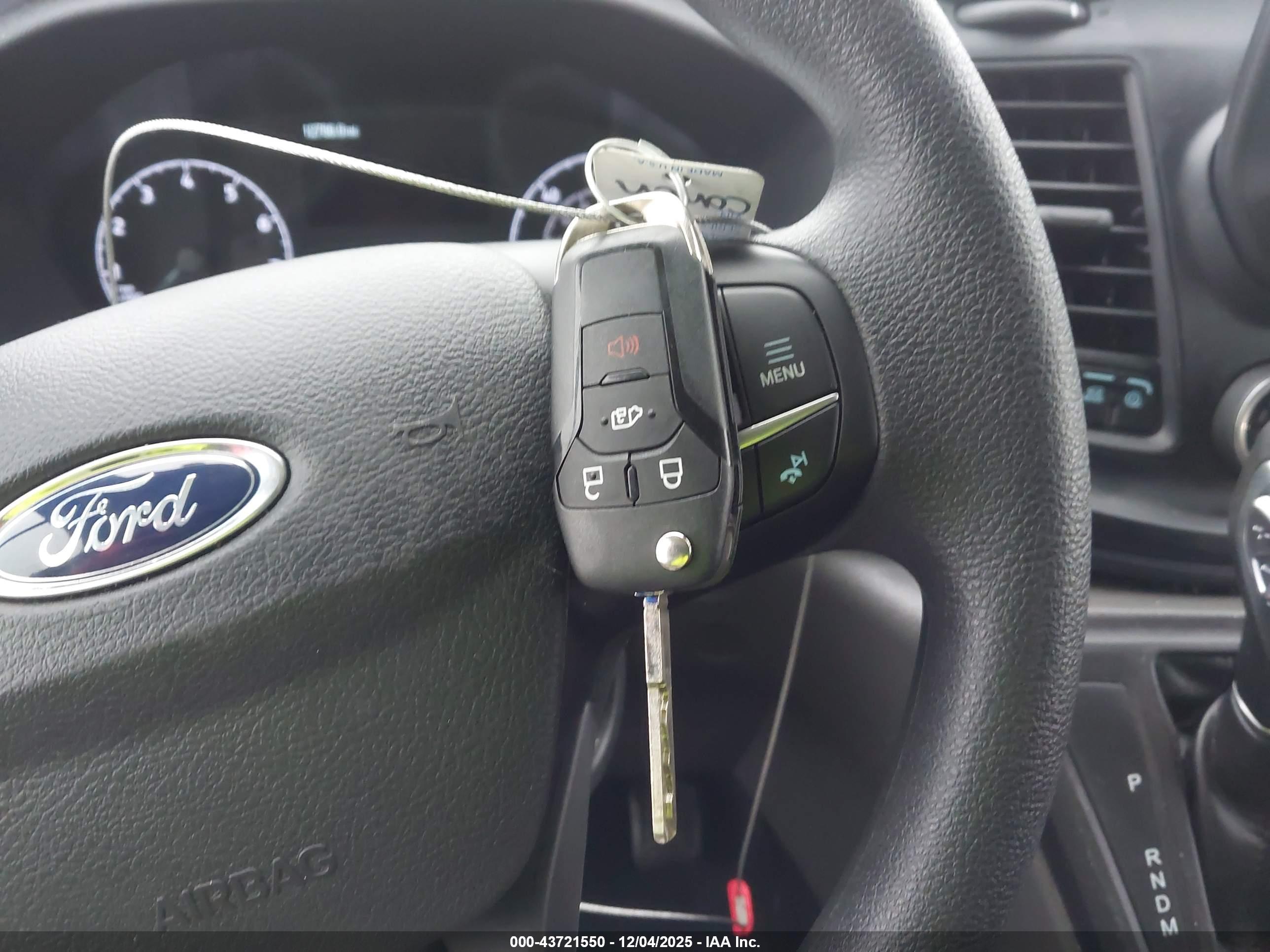 FORD TRANSIT-150 image 11