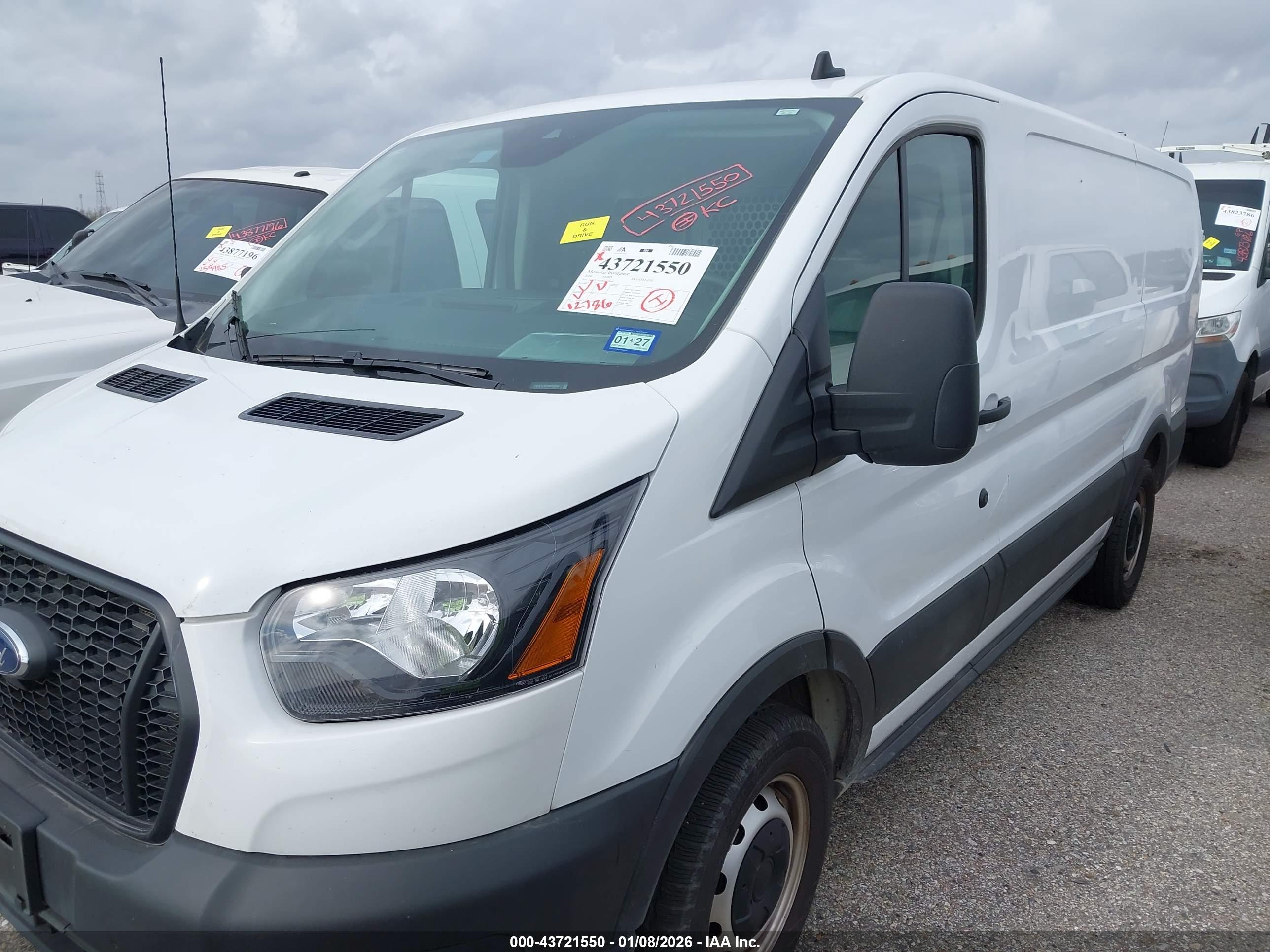 FORD TRANSIT-150 image 2