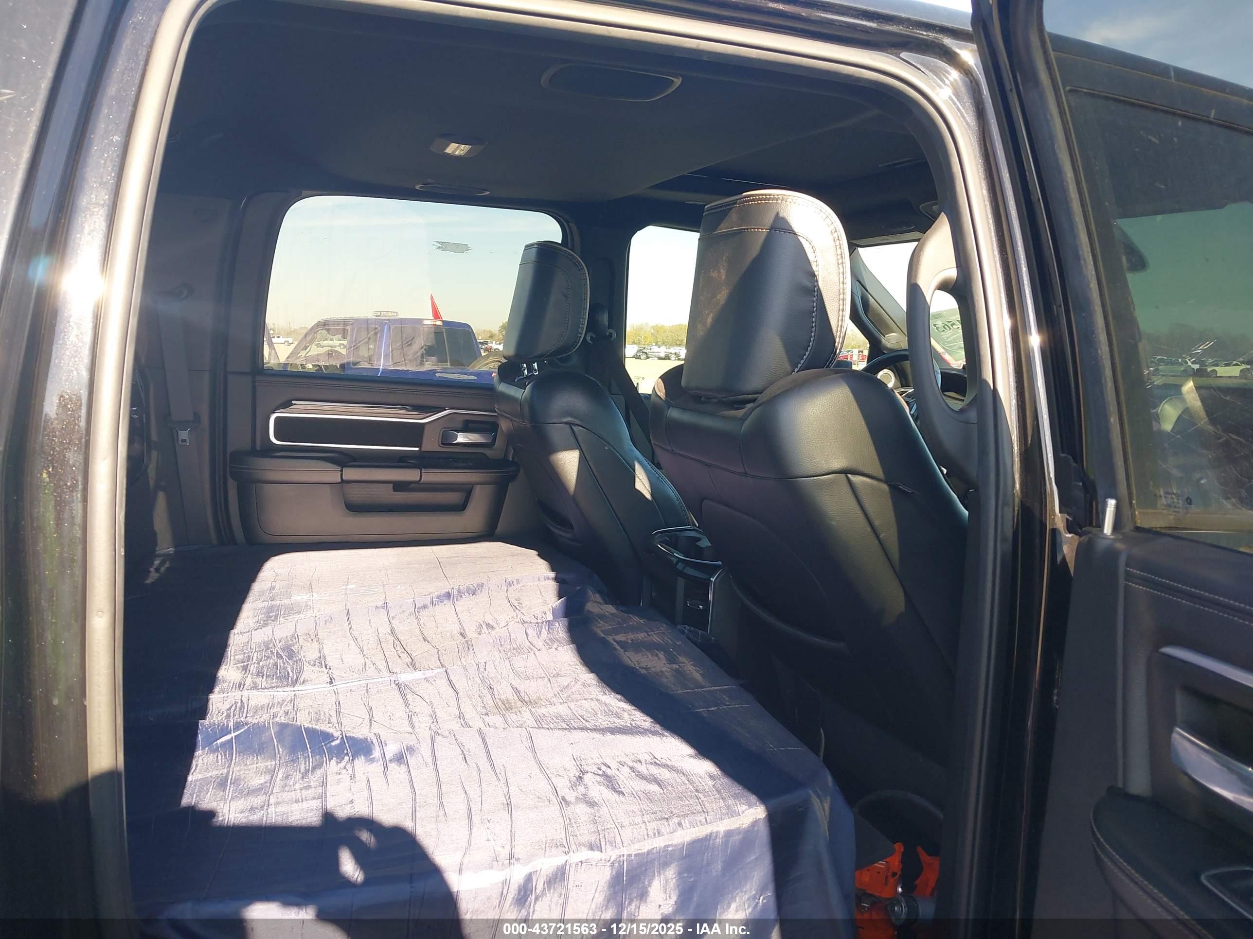 RAM 3500 image 8