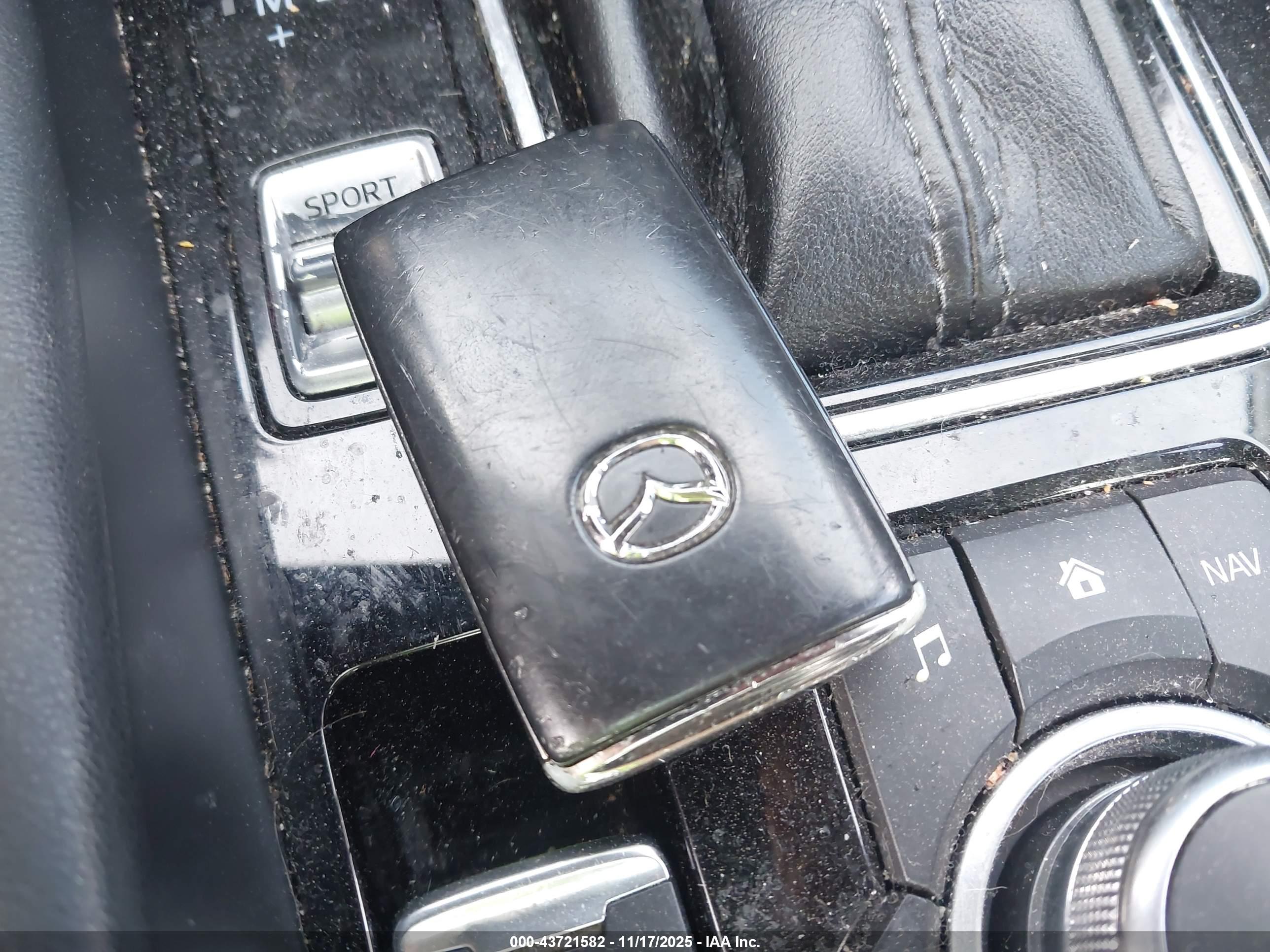 MAZDA MAZDA6 image 11