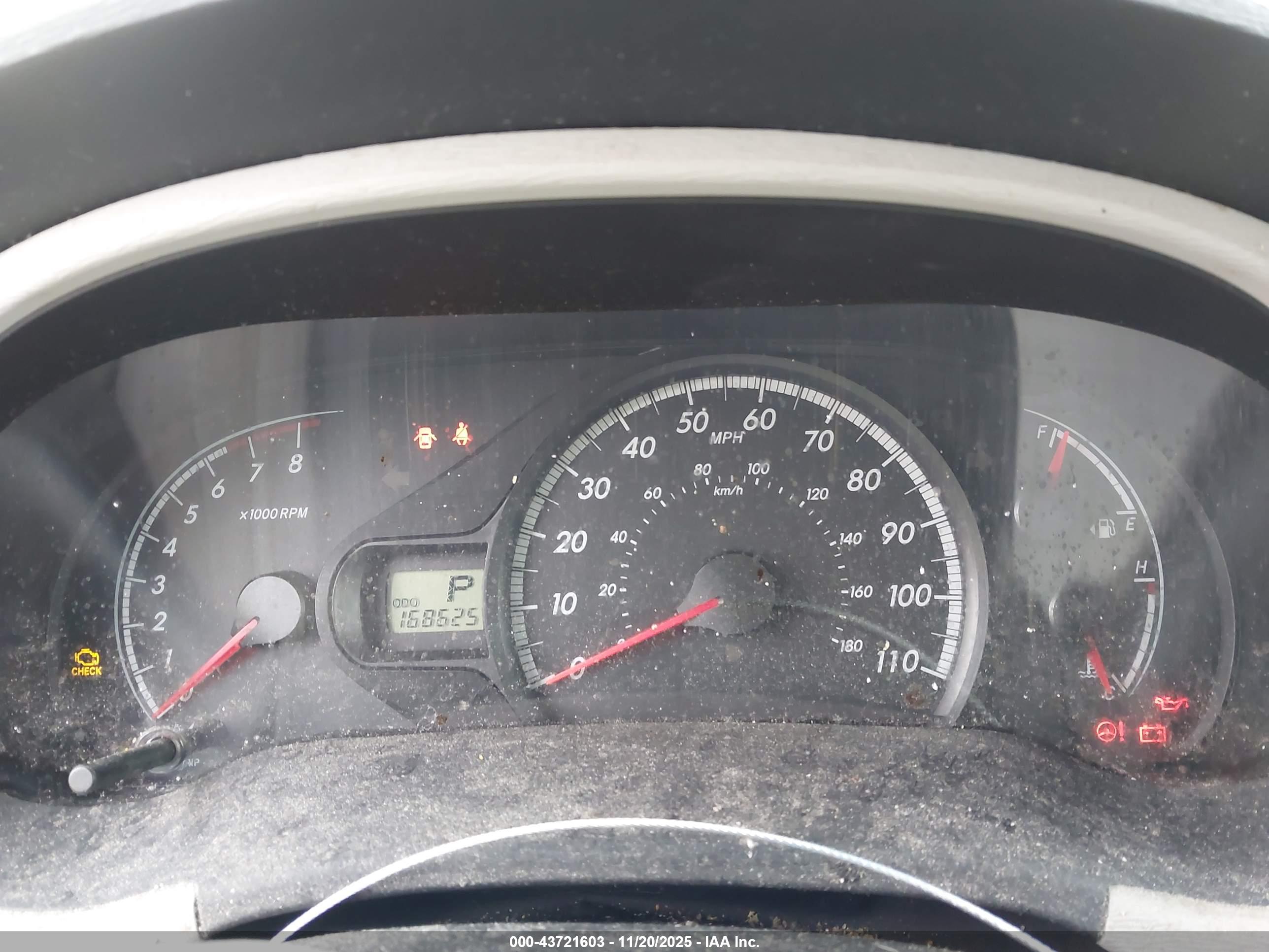 TOYOTA SIENNA image 7