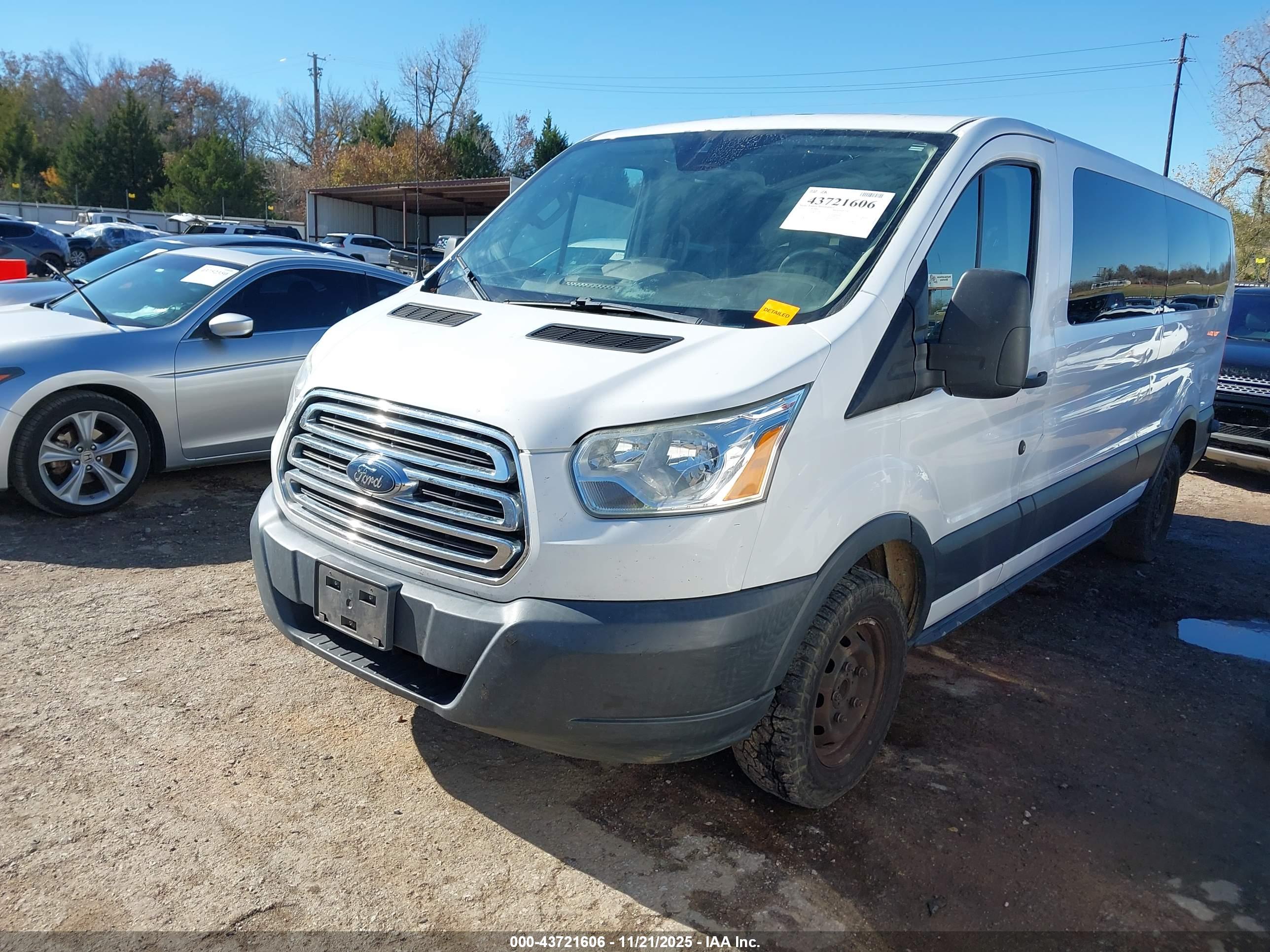 FORD TRANSIT-350 image 2