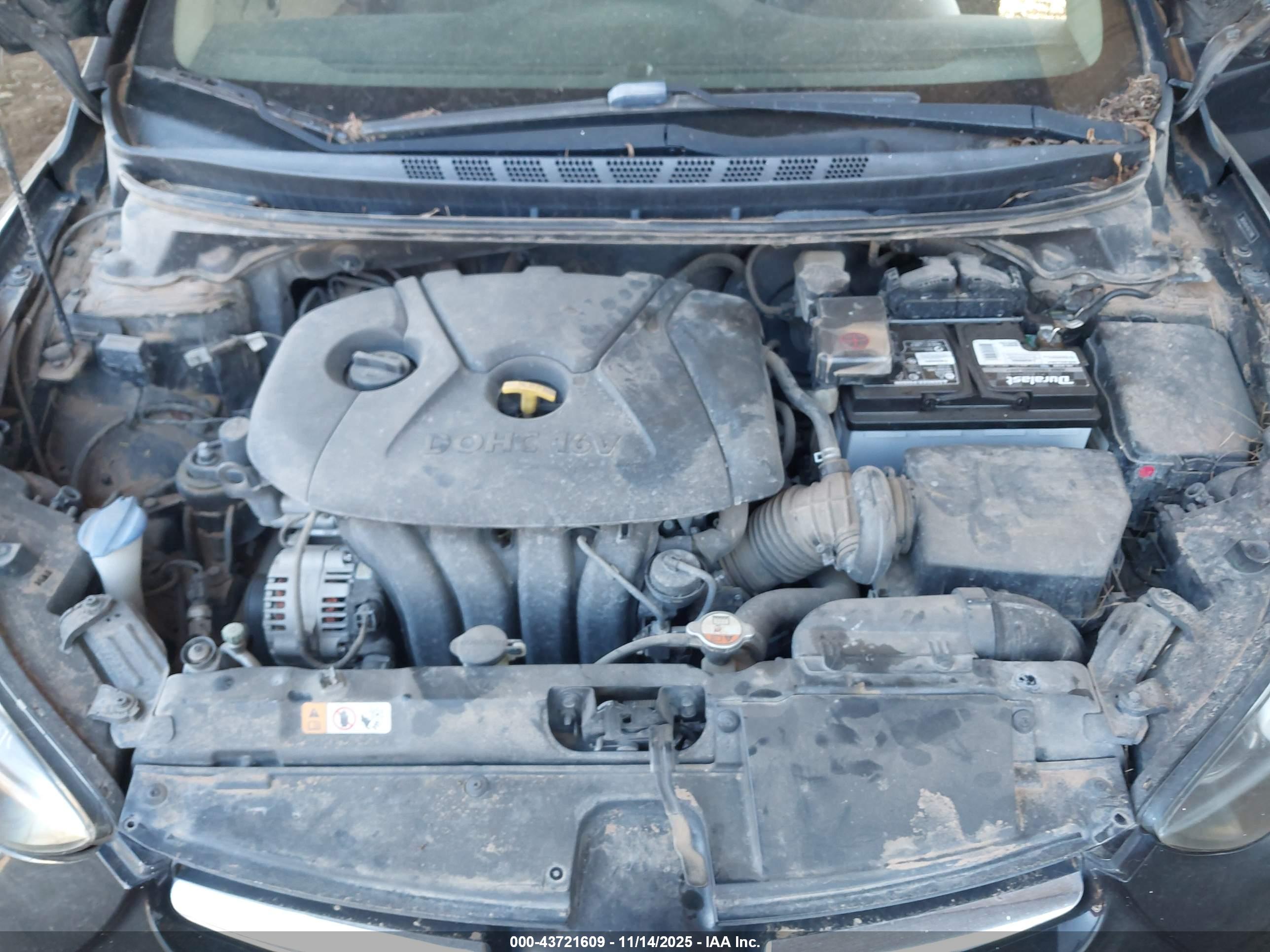 HYUNDAI ELANTRA image 10