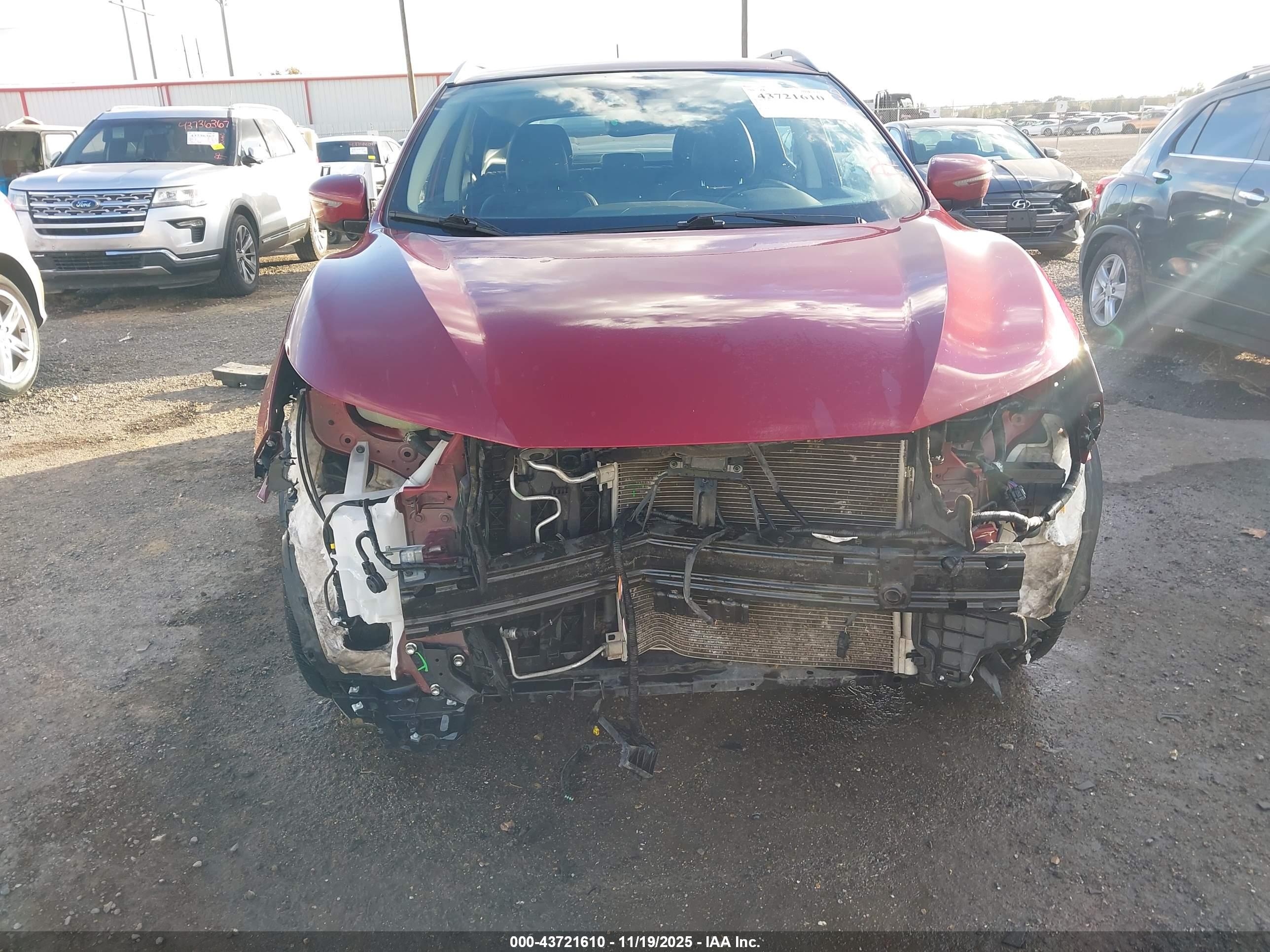NISSAN ROGUE image 6