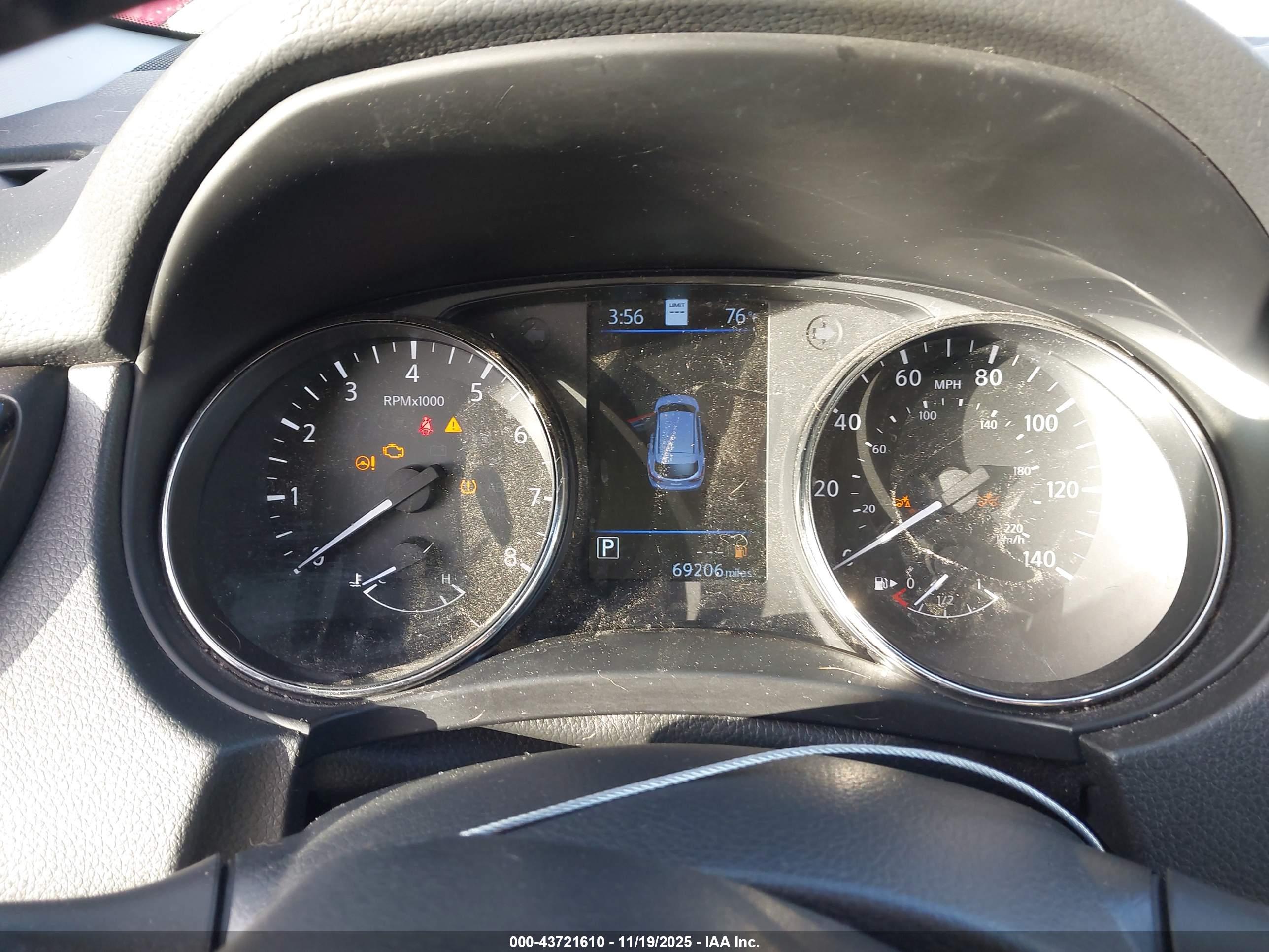 NISSAN ROGUE image 7