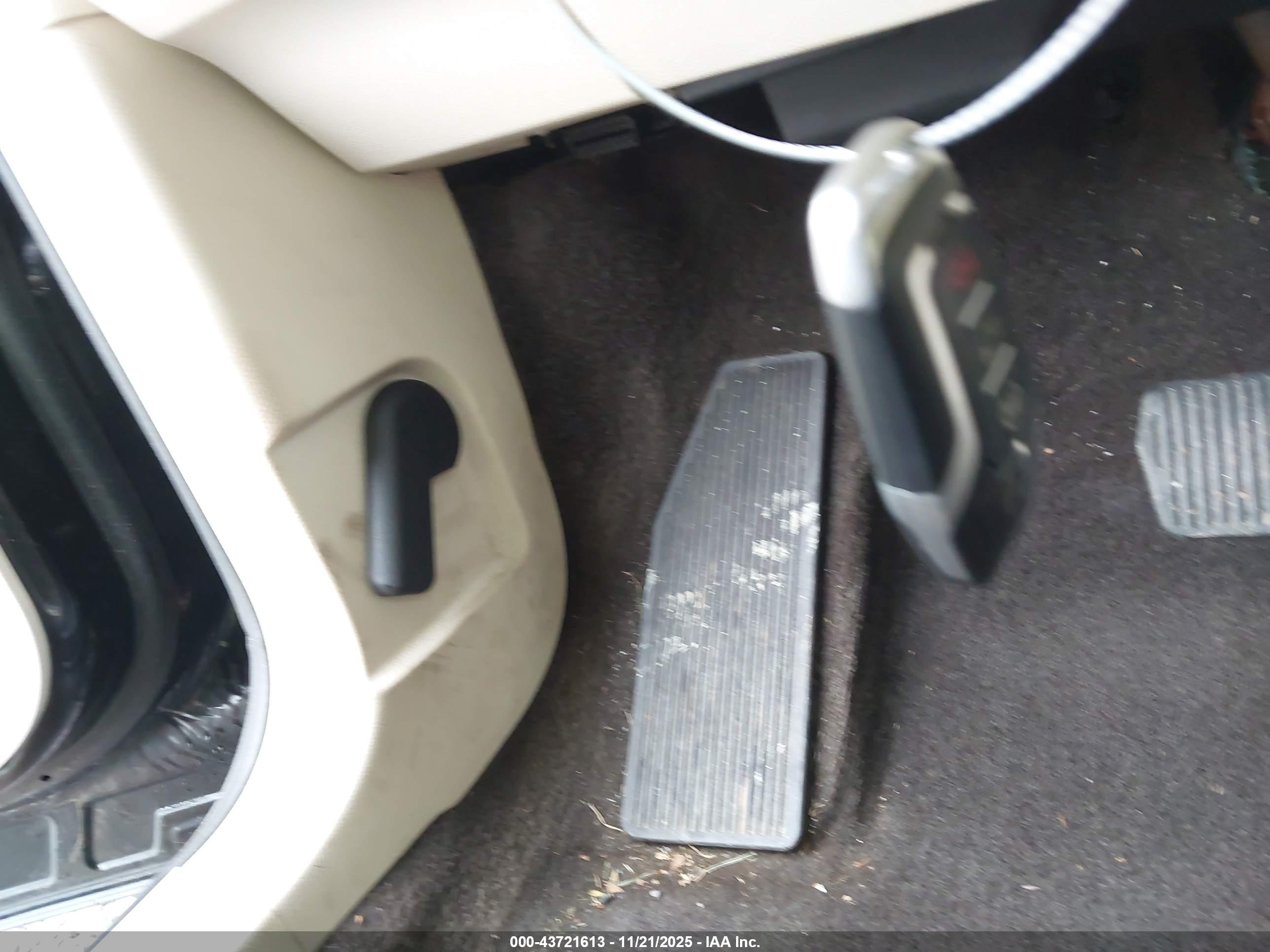 LINCOLN MKC image 11
