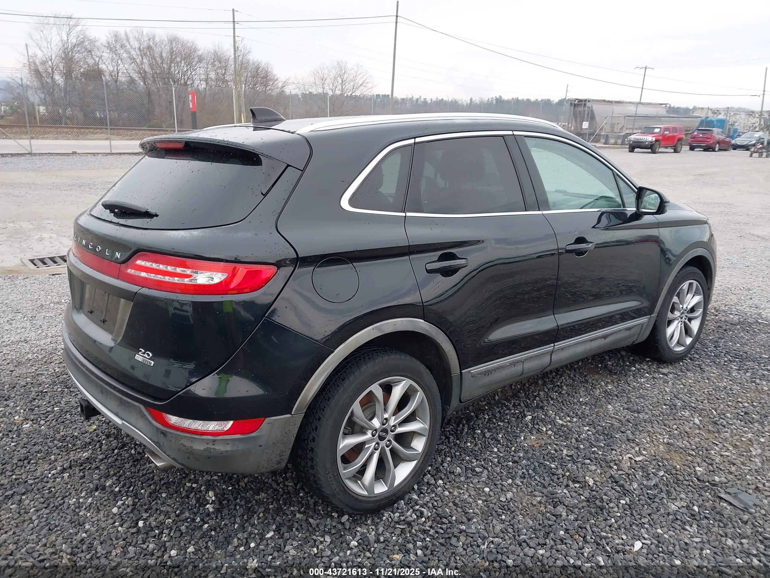 LINCOLN MKC image 4