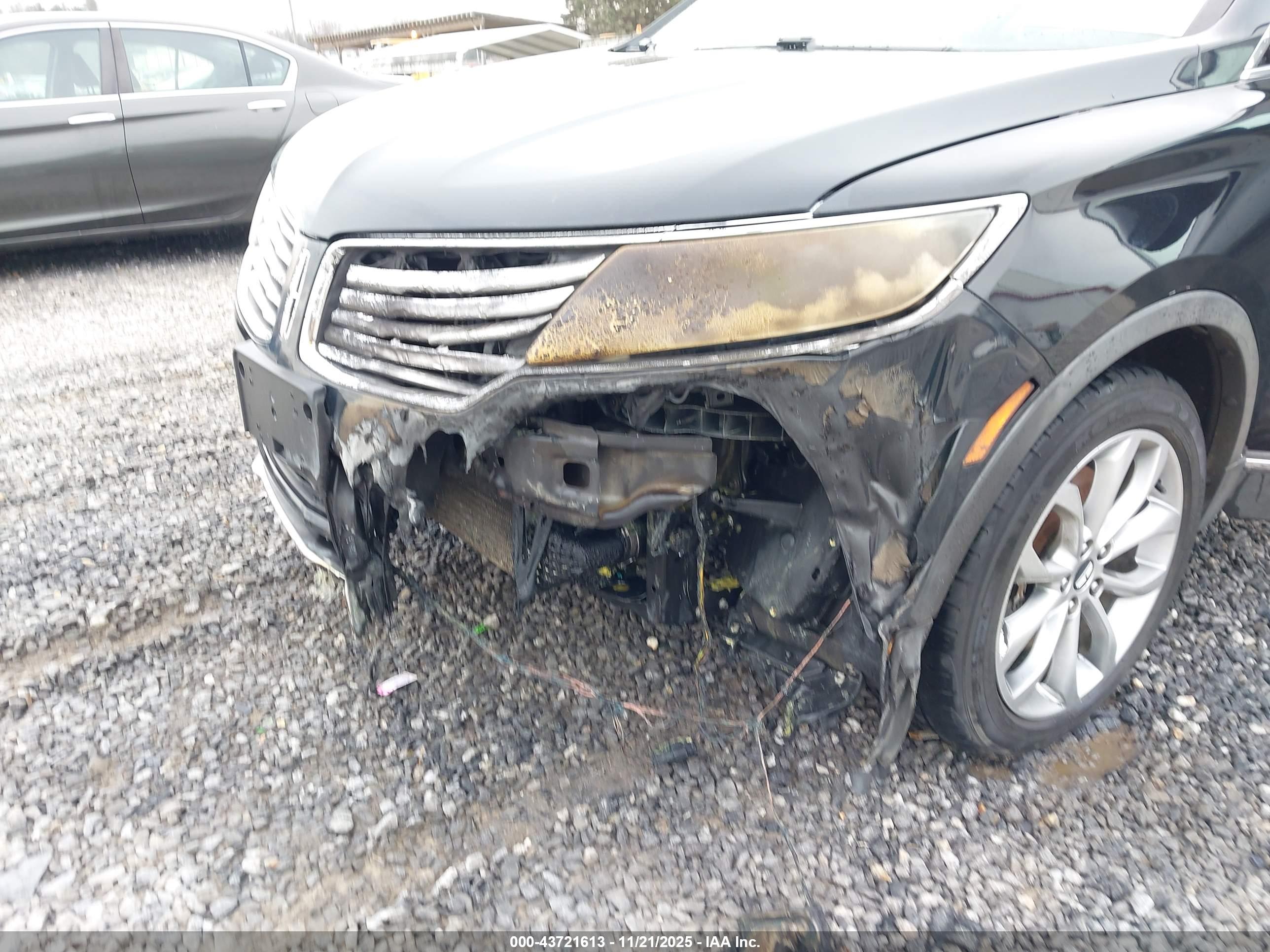 LINCOLN MKC image 6