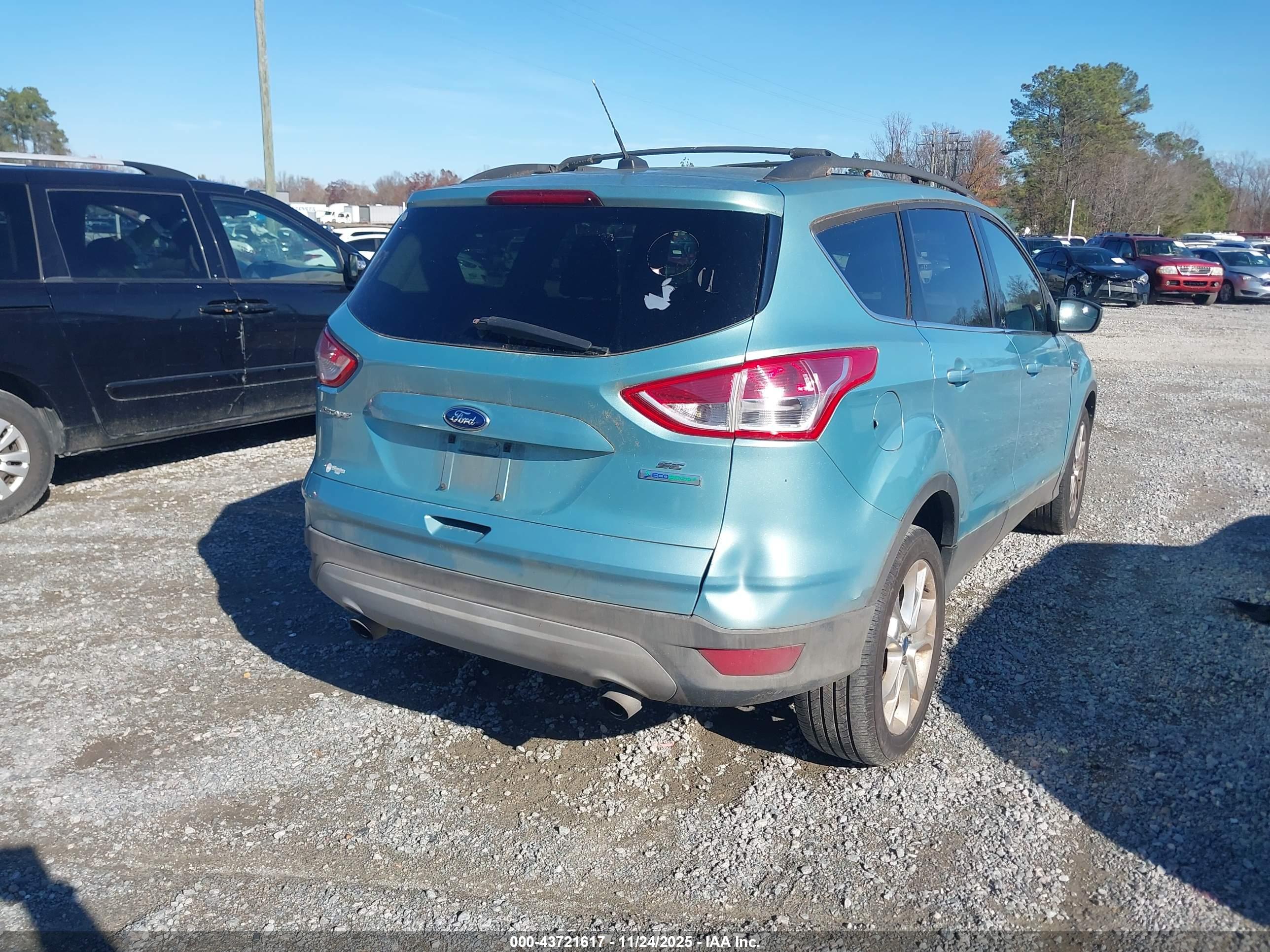 FORD ESCAPE image 4
