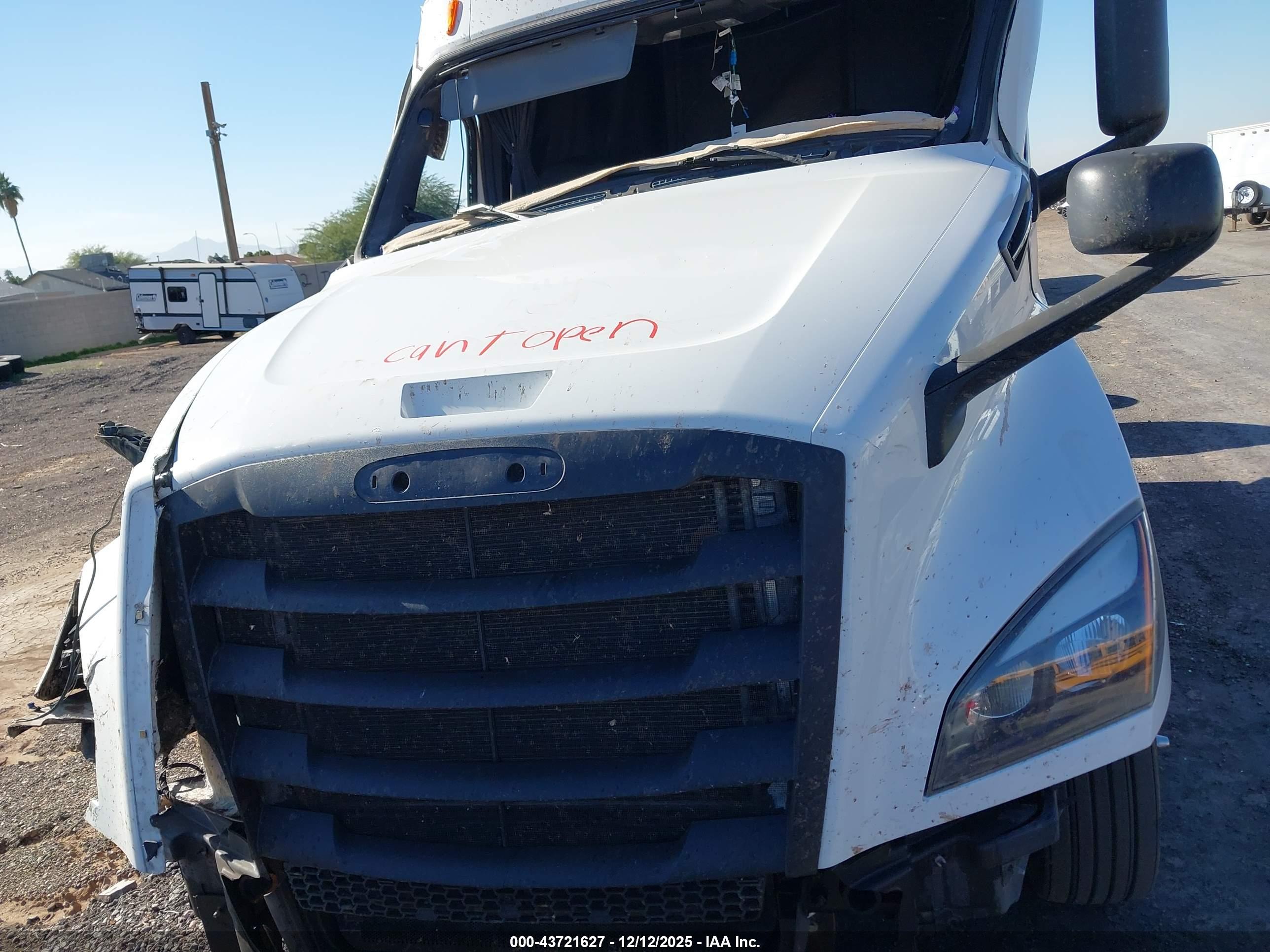 FREIGHTLINER NEW image 10
