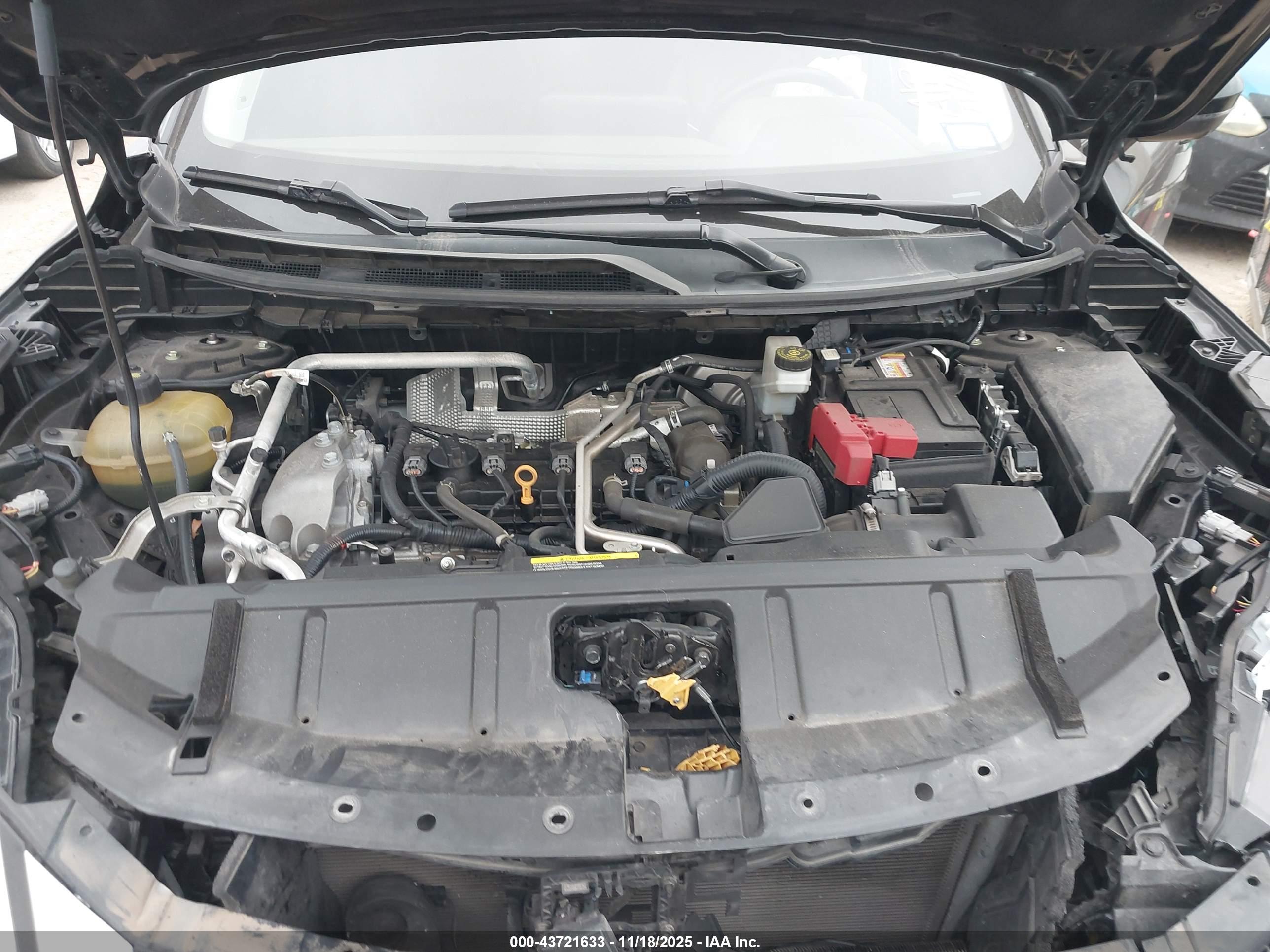 NISSAN ROGUE image 10