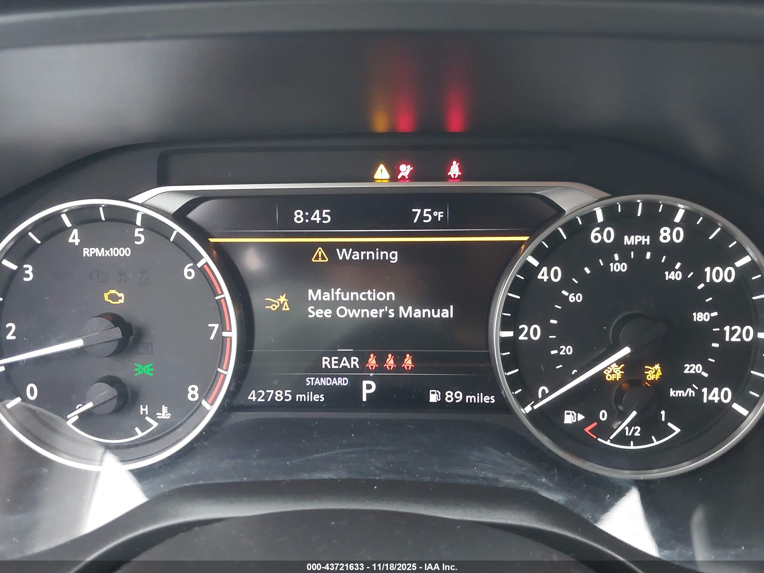 NISSAN ROGUE image 7