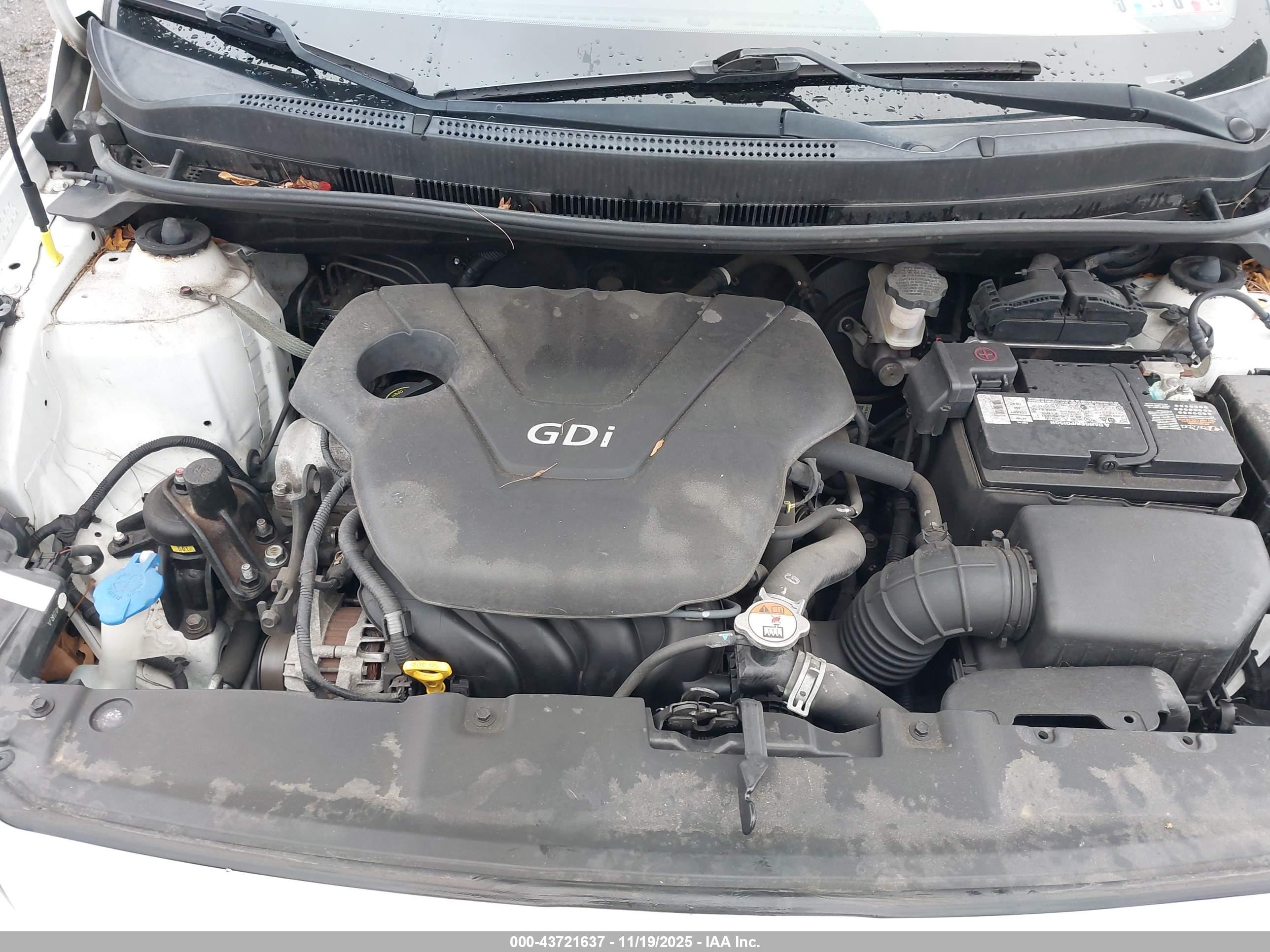 HYUNDAI ACCENT image 10