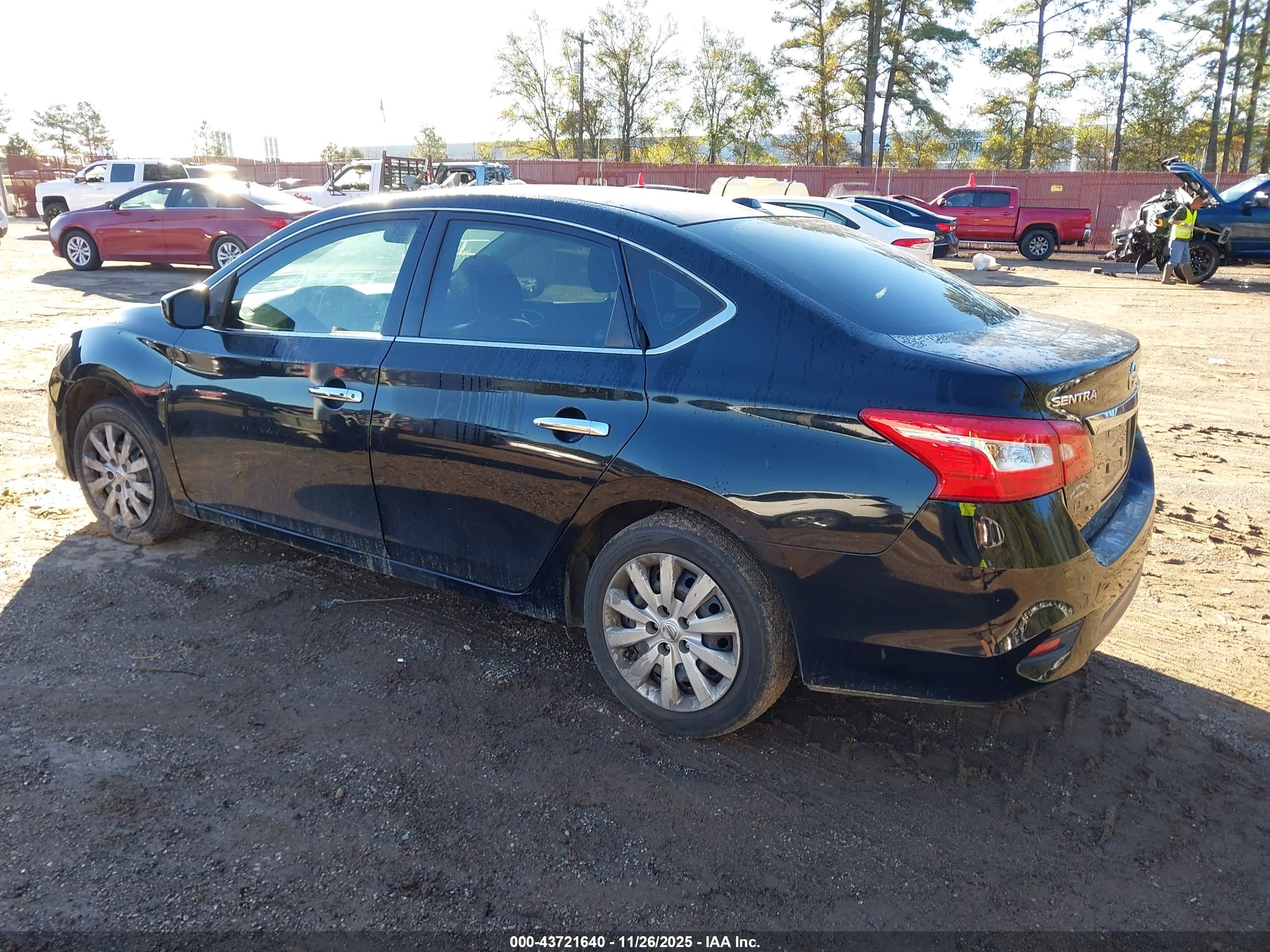 NISSAN SENTRA image 3