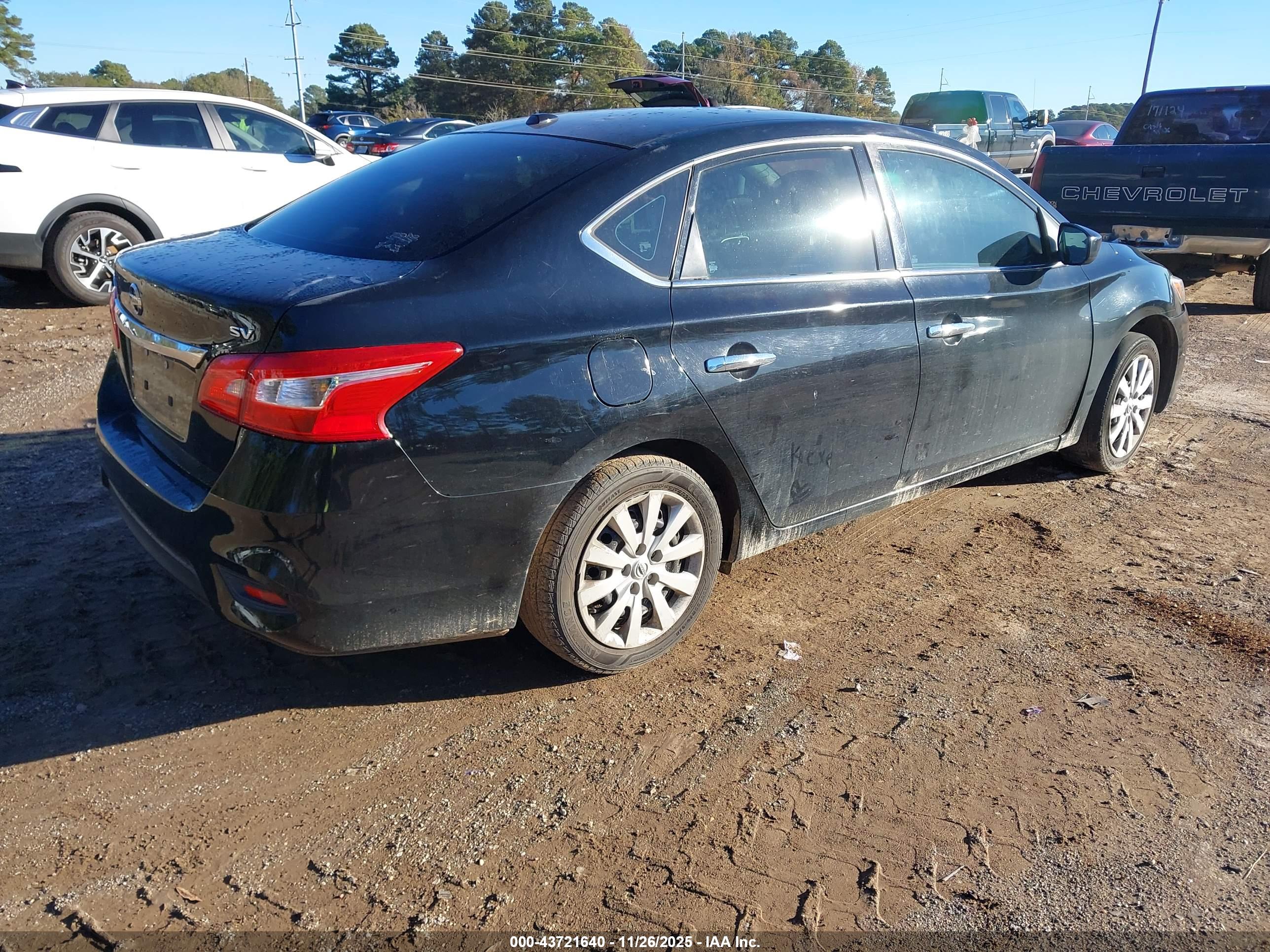 NISSAN SENTRA image 4
