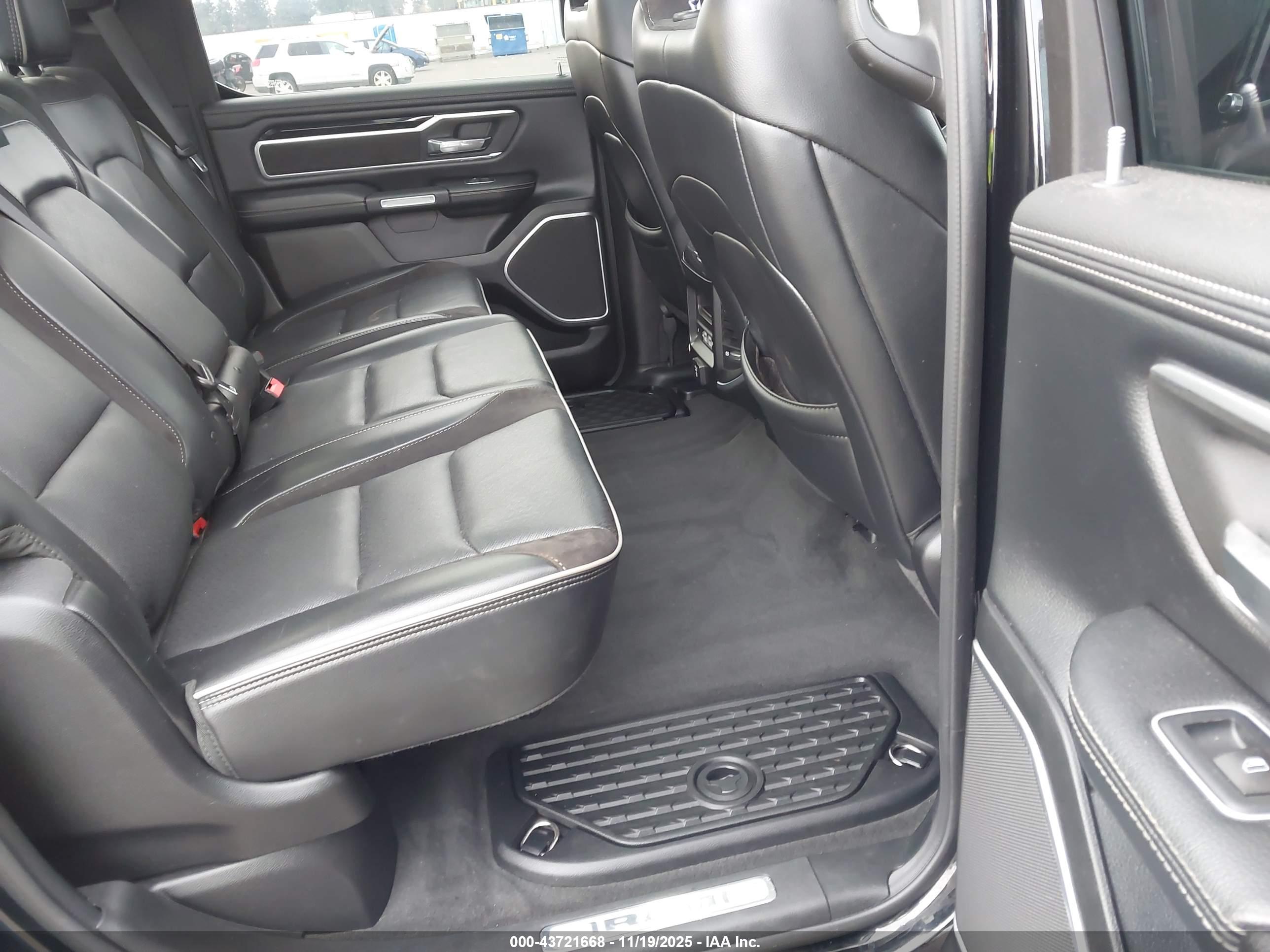 RAM 1500 image 8