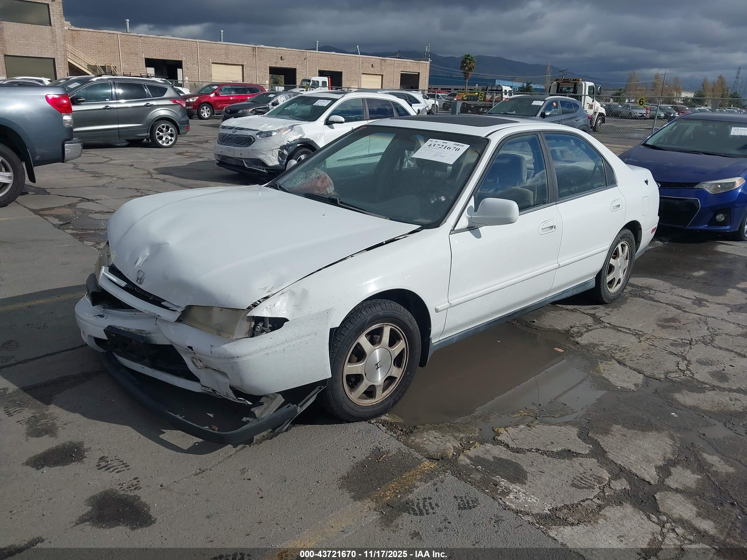 HONDA ACCORD image 2