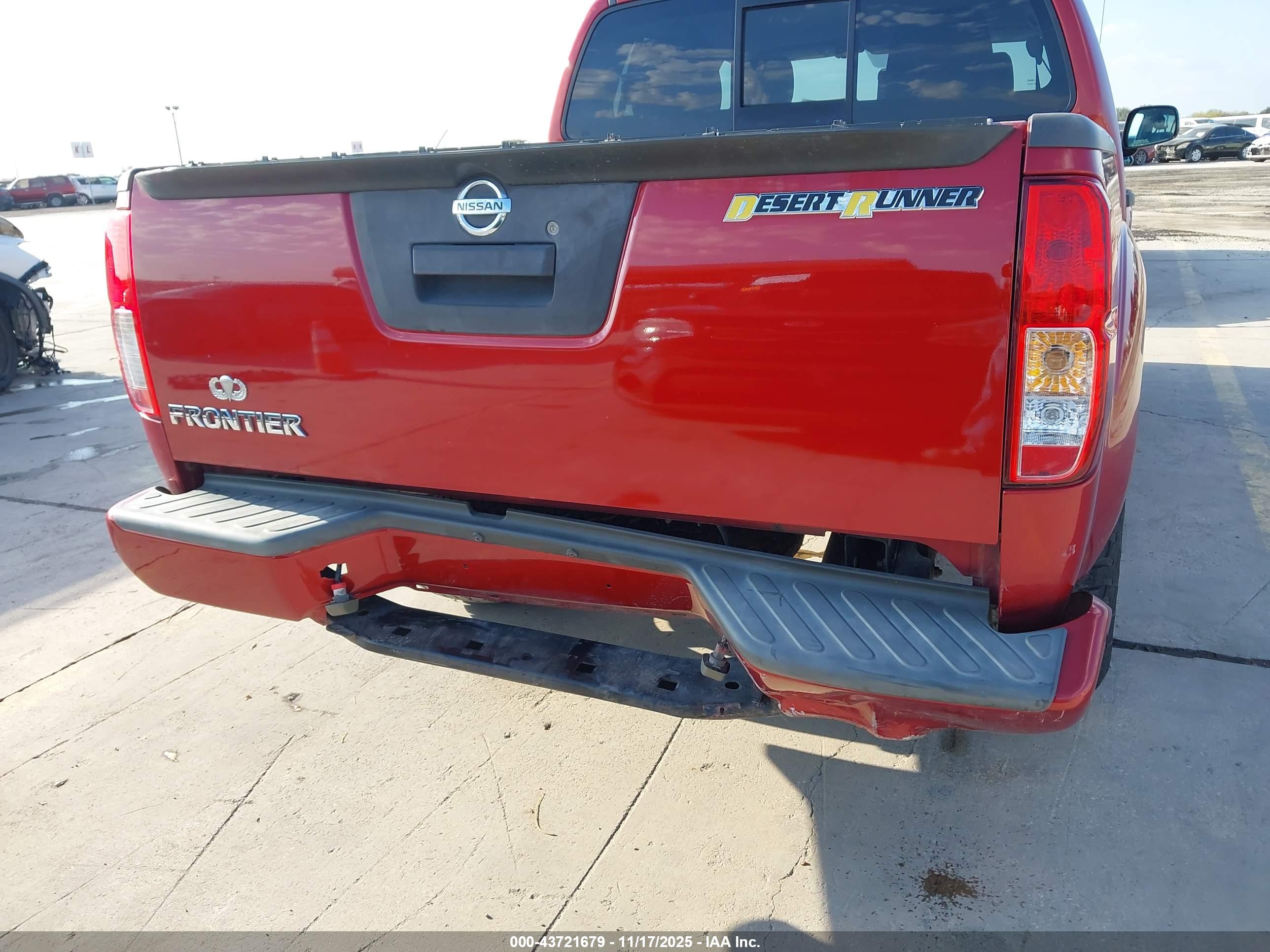 NISSAN FRONTIER image 6