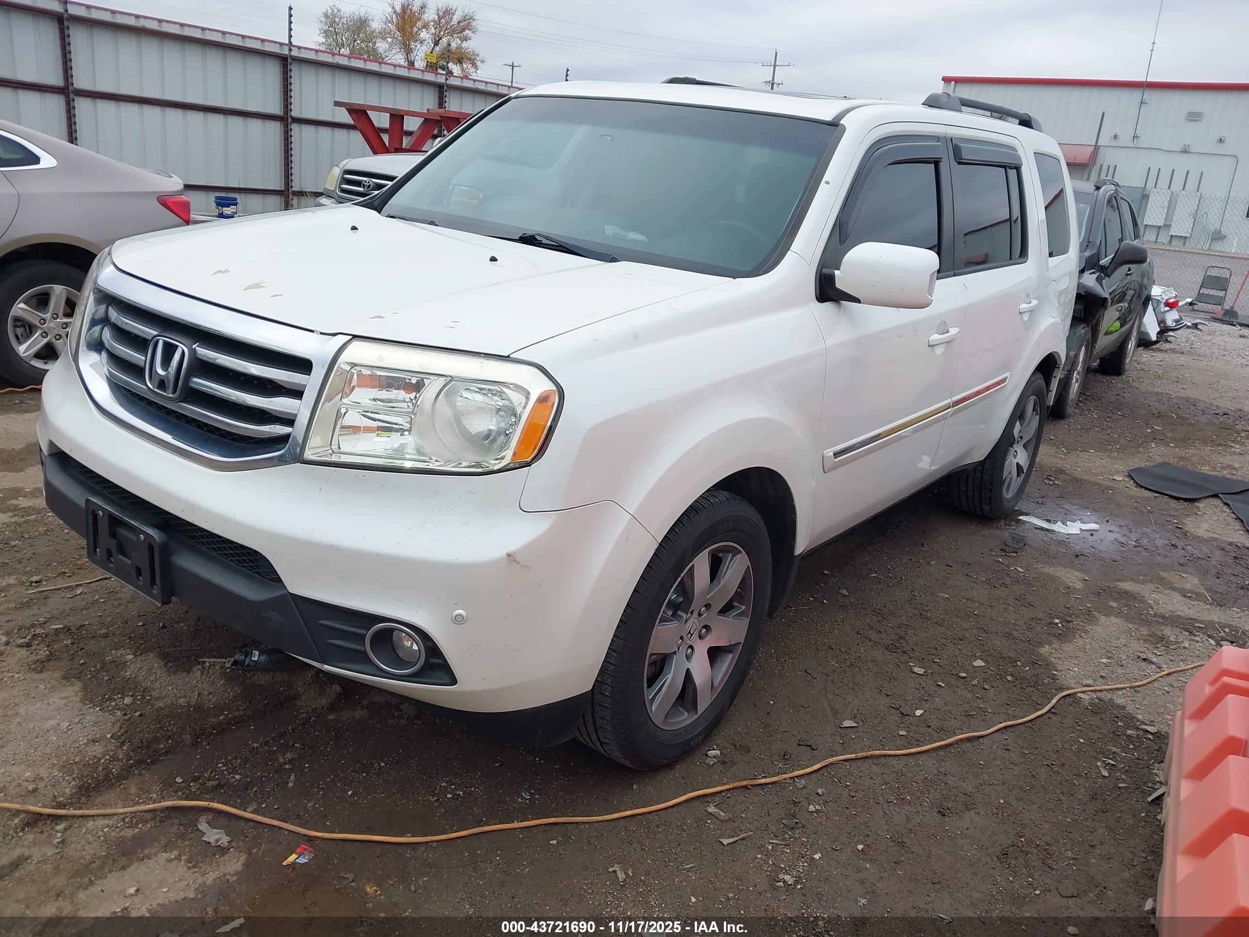 HONDA PILOT image 2