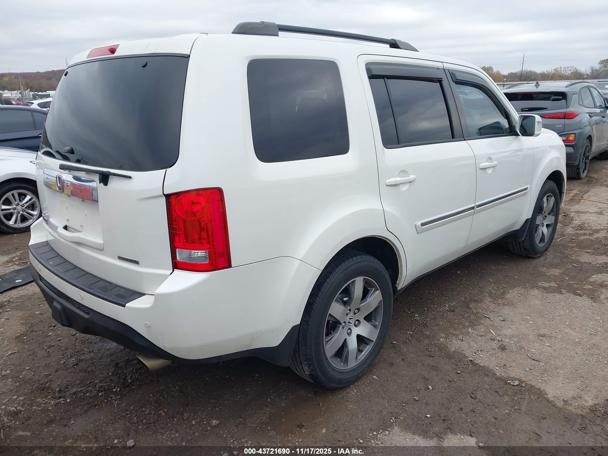 HONDA PILOT image 4
