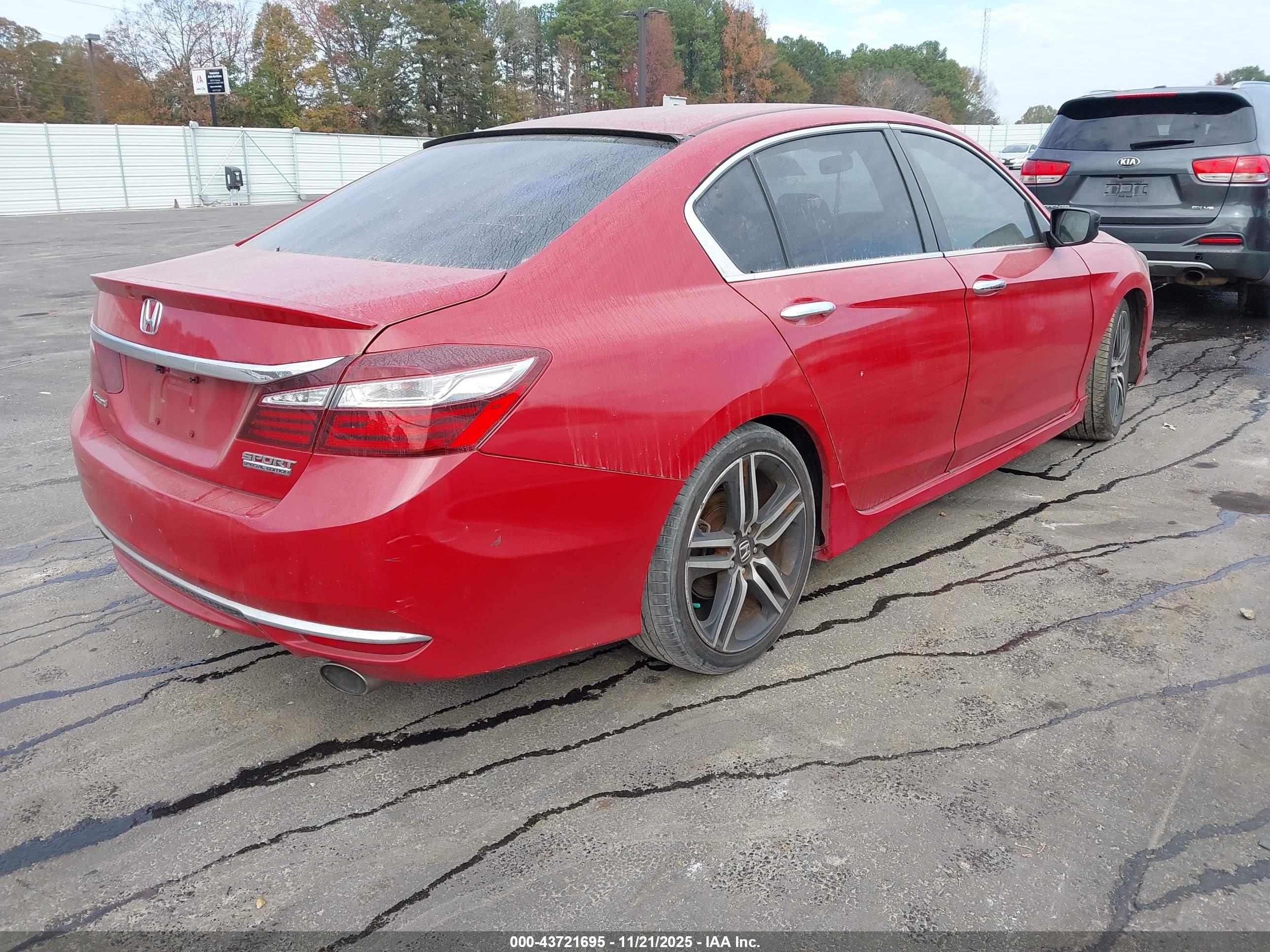 HONDA ACCORD image 4