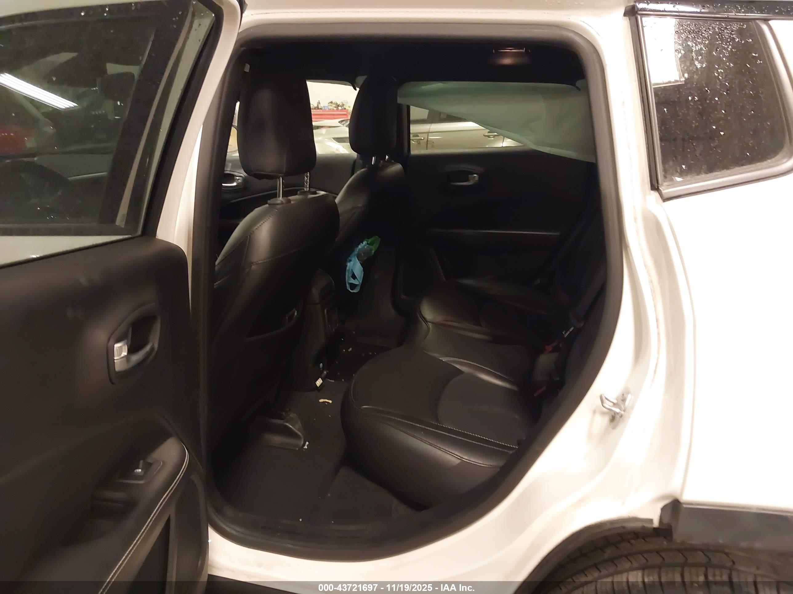 JEEP COMPASS image 8