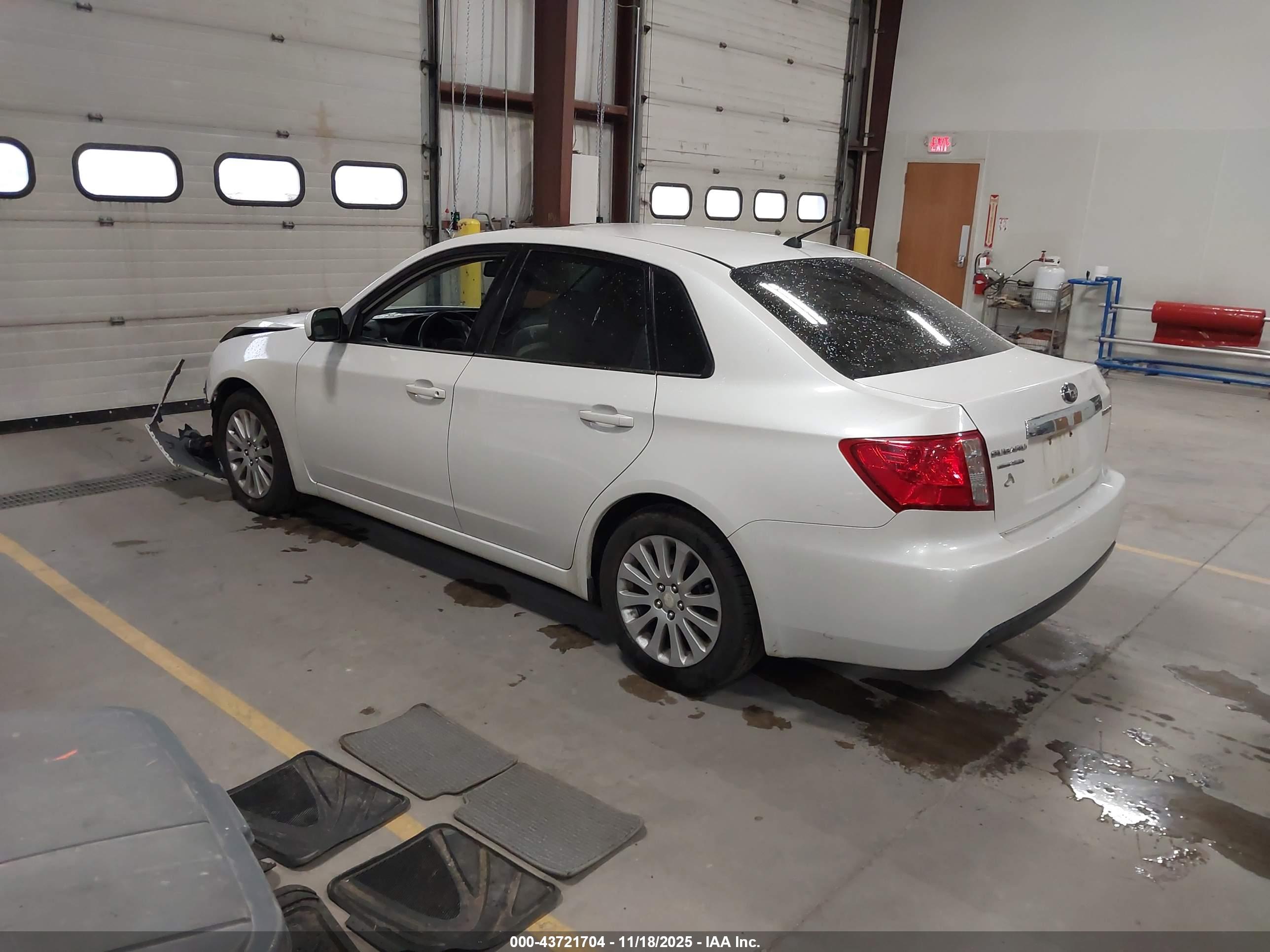 SUBARU IMPREZA image 3