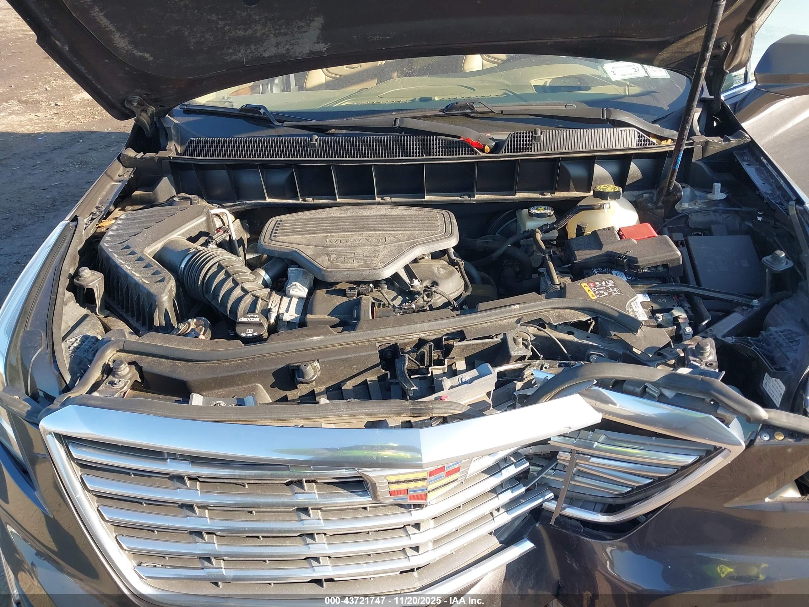 CADILLAC XT5 image 10